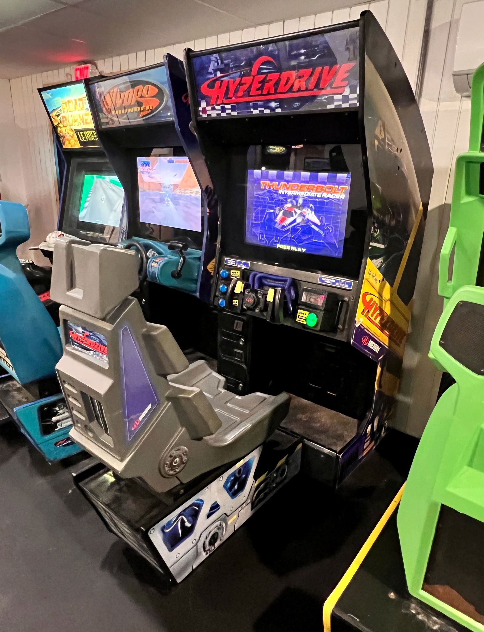 Midway Hyperdrive Sit Down Arcade Game (1 of 3)