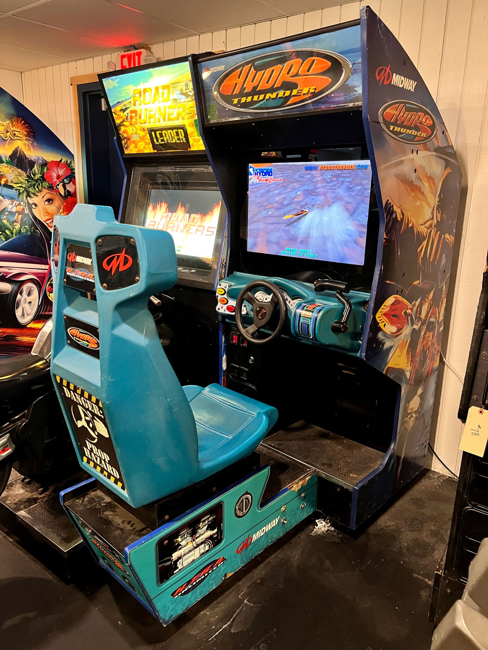 Midway Hydro Thunder Sit Down Racing Arcade Game, Lot 1 (1 of 2)