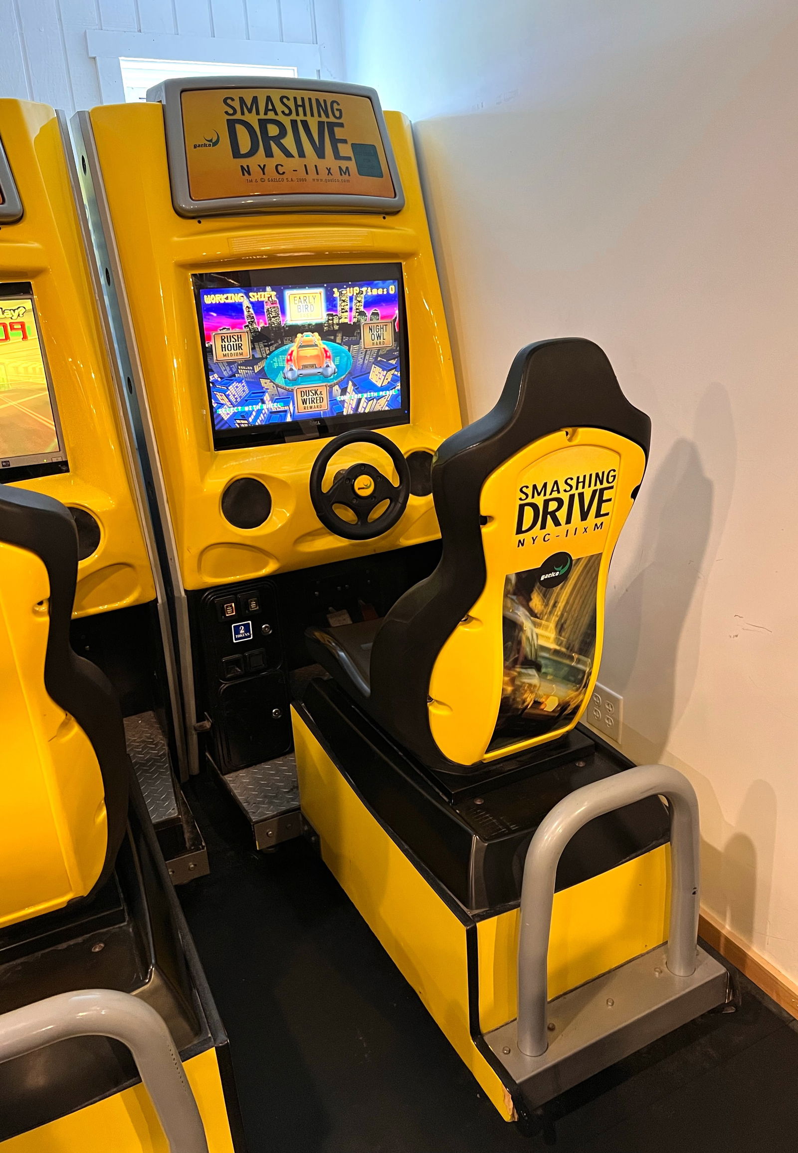 Gaelco Smashing Drive Sit Down, Lot 2 (1 of 2)