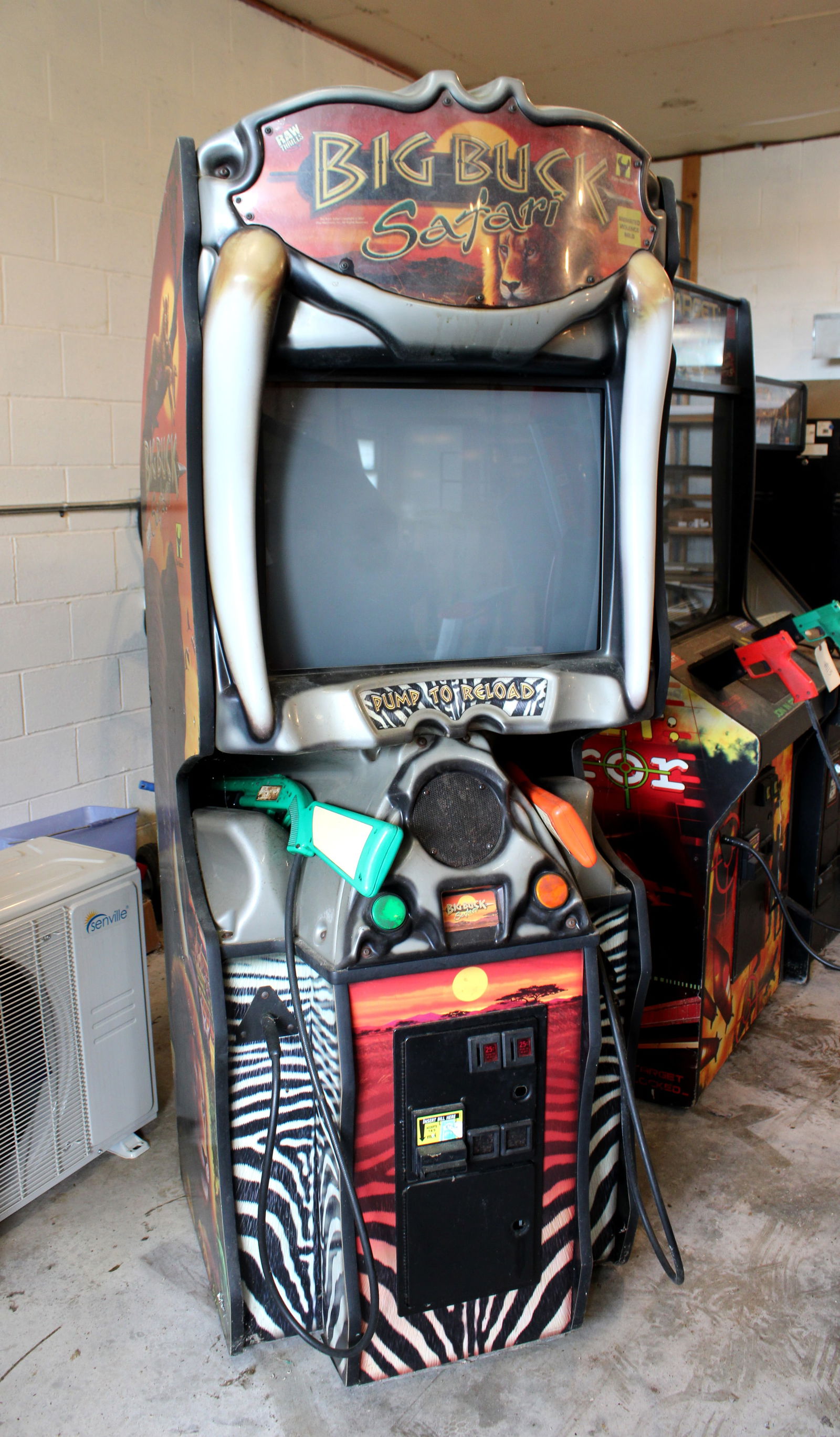 Raw Thrills Big Buck Safari Arcade Game (1 of 3)