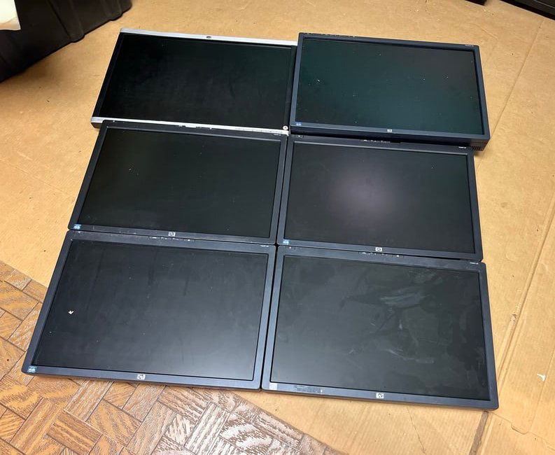 Six 20"- 22" Flat Screen Monitors for Arcade, Lot 3 (1 of 1)