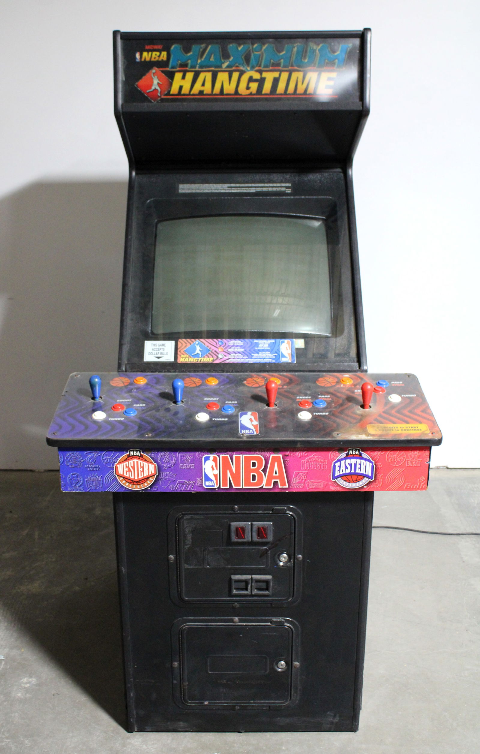 Midway NBA Maximum Hangtime Arcade Game (1 of 3)