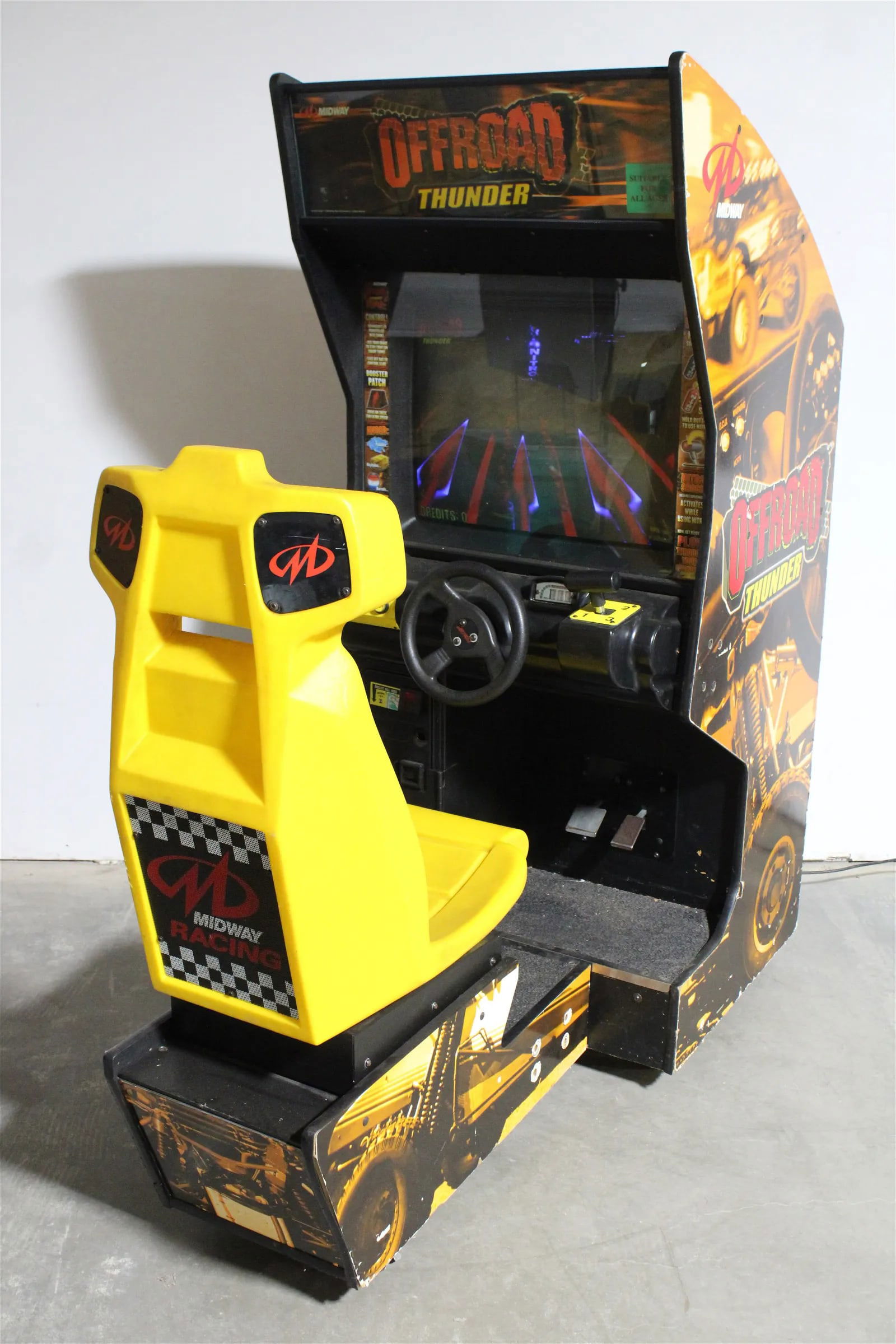 Midway Off Road Thunder Sit Down Racing Arcade Game (1 of 4)
