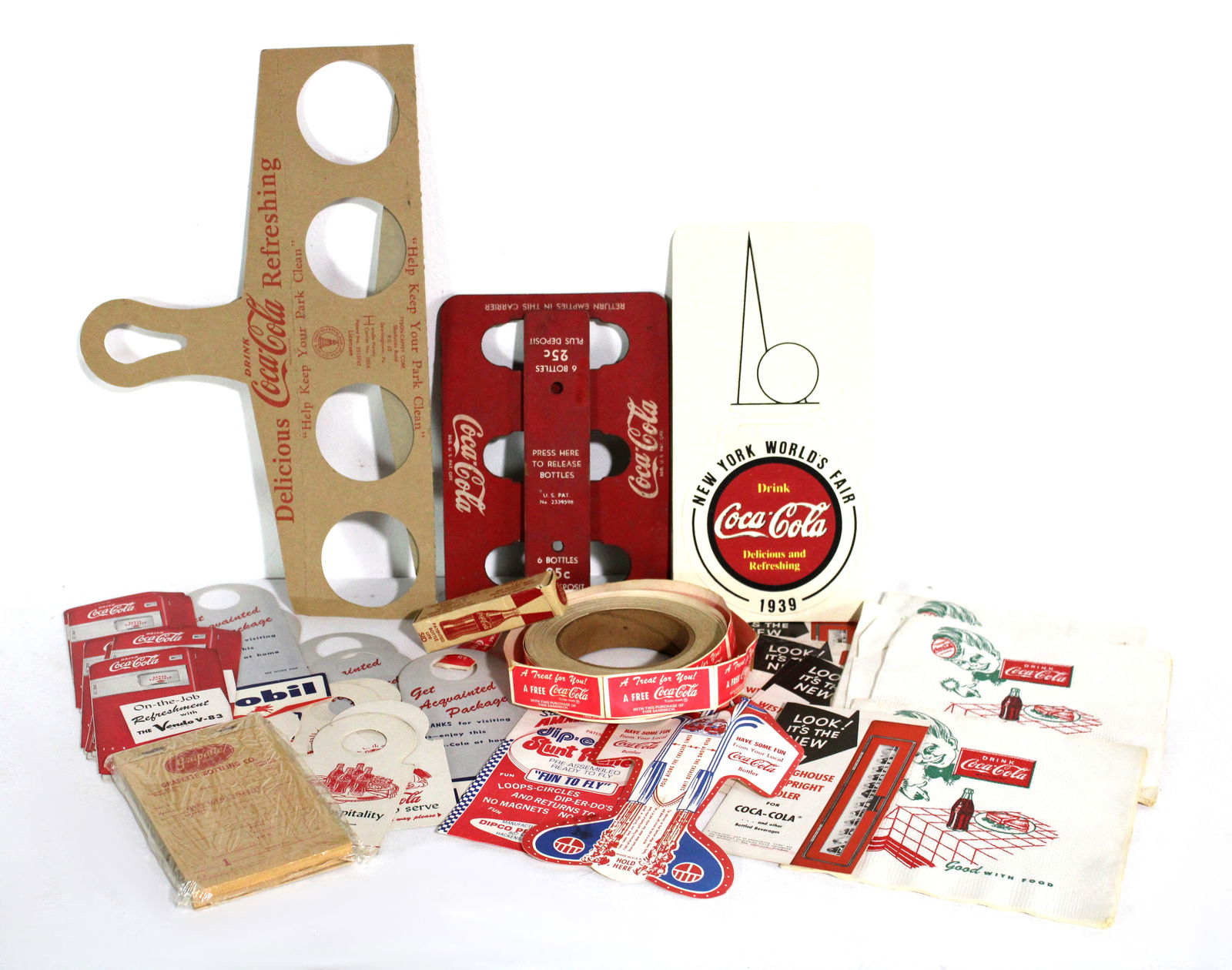 Coca Cola Collectibles incl. Masonite Carrier (1 of 3)