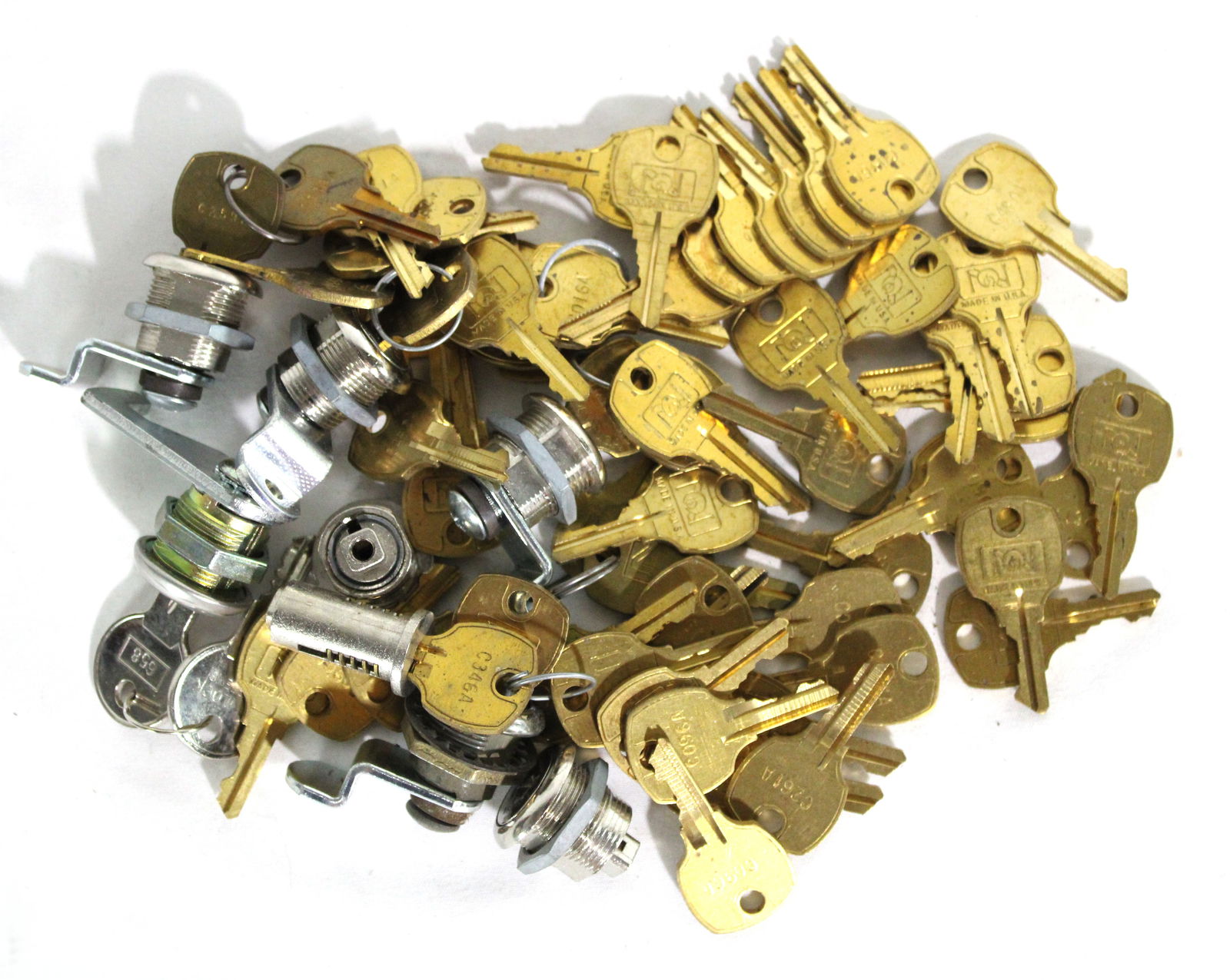 Cavalier Coke Machine Locks with Misc. Keys (1 of 1)