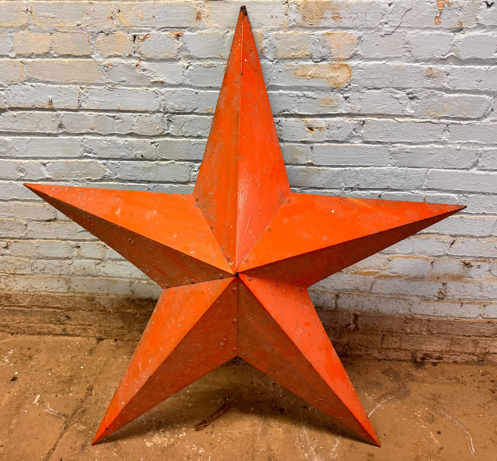Large Decorative Metal Star (1 of 2)