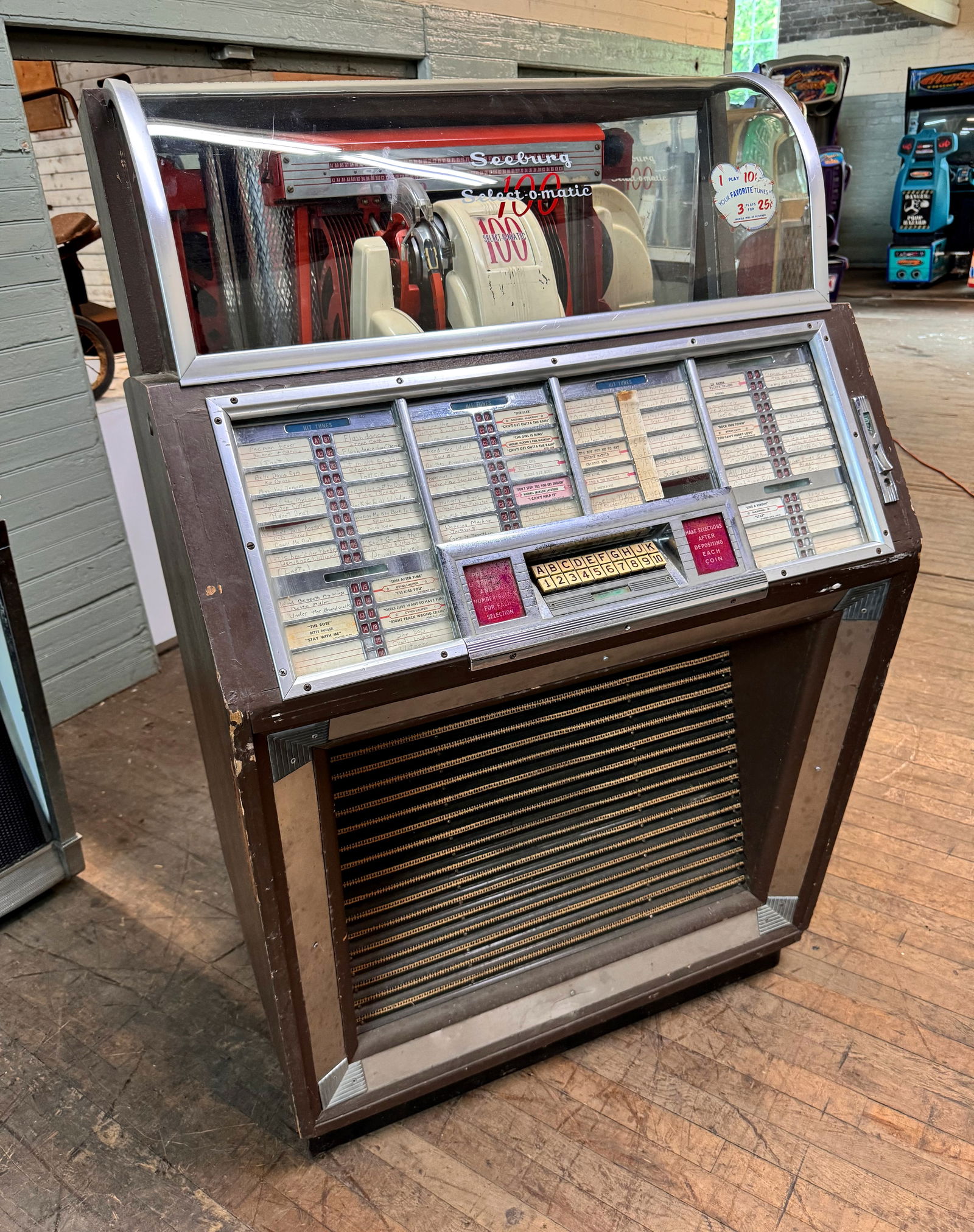 Seeburg Model B Jukebox (1 of 4)