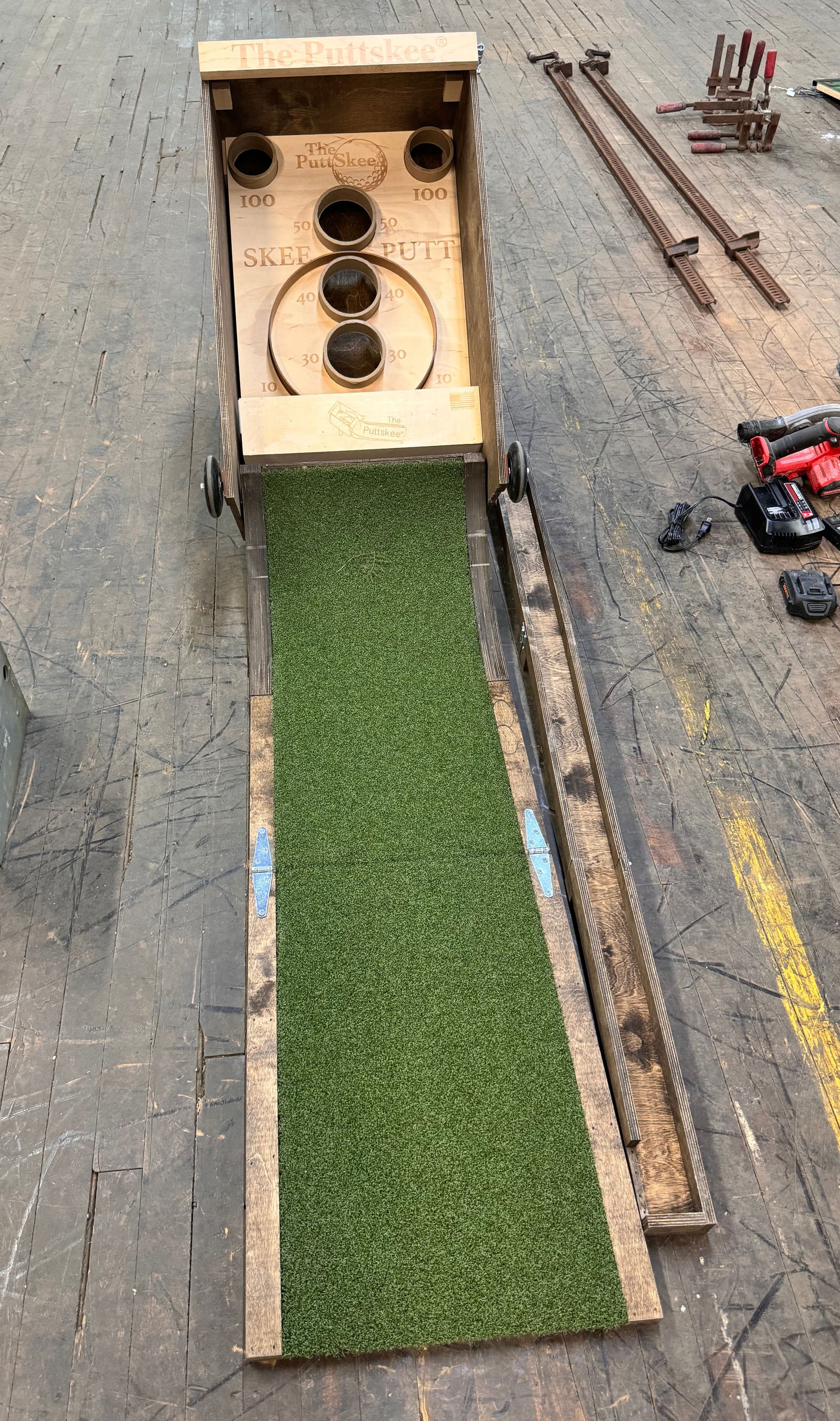 The Putskee Putt Putt Golf Skeeball Arcade Game (1 of 3)