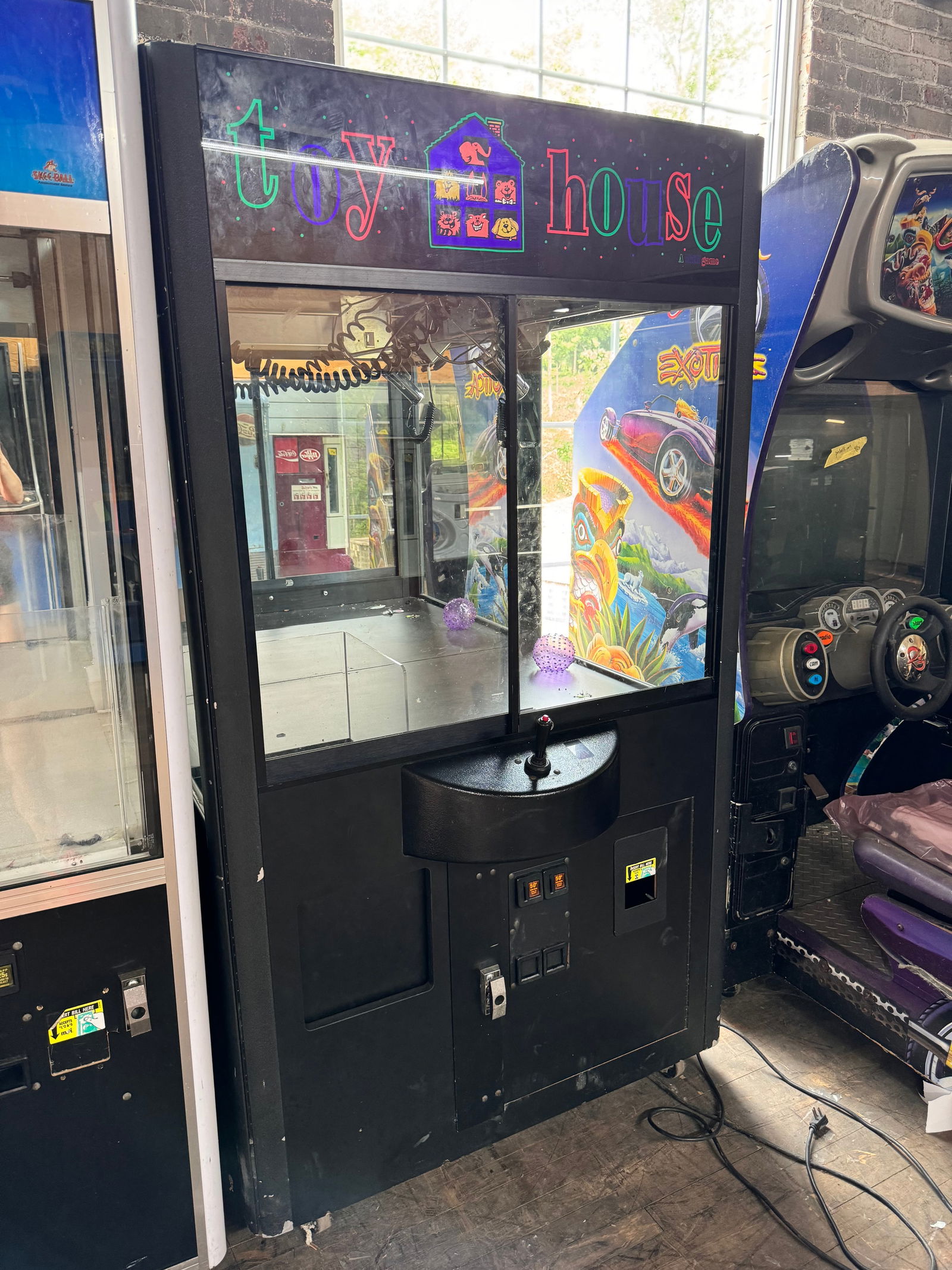 Toy House Crane Redemption Arcade Game (1 of 3)