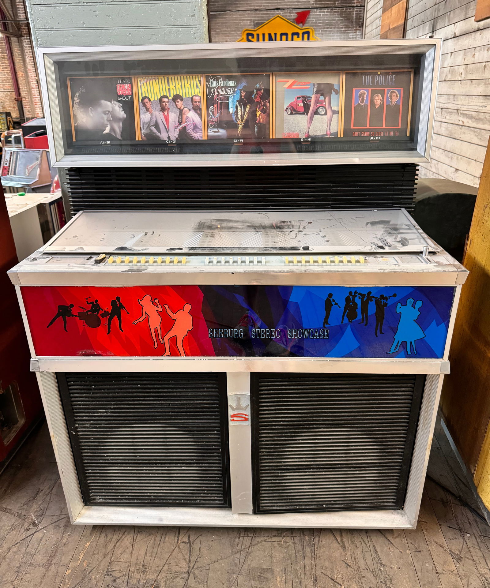Seeburg Stereo Showcase 音楽再生機能付き Seeburg Stereo Showcase 音楽再生機能付き