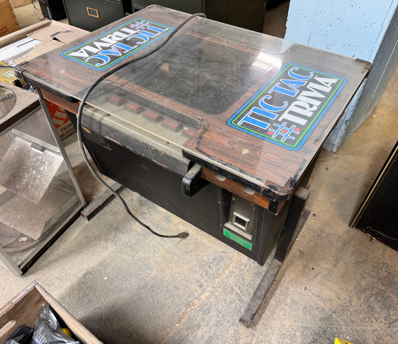 Tic Tac Trivia Cocktail Arcade Game (1 of 4)