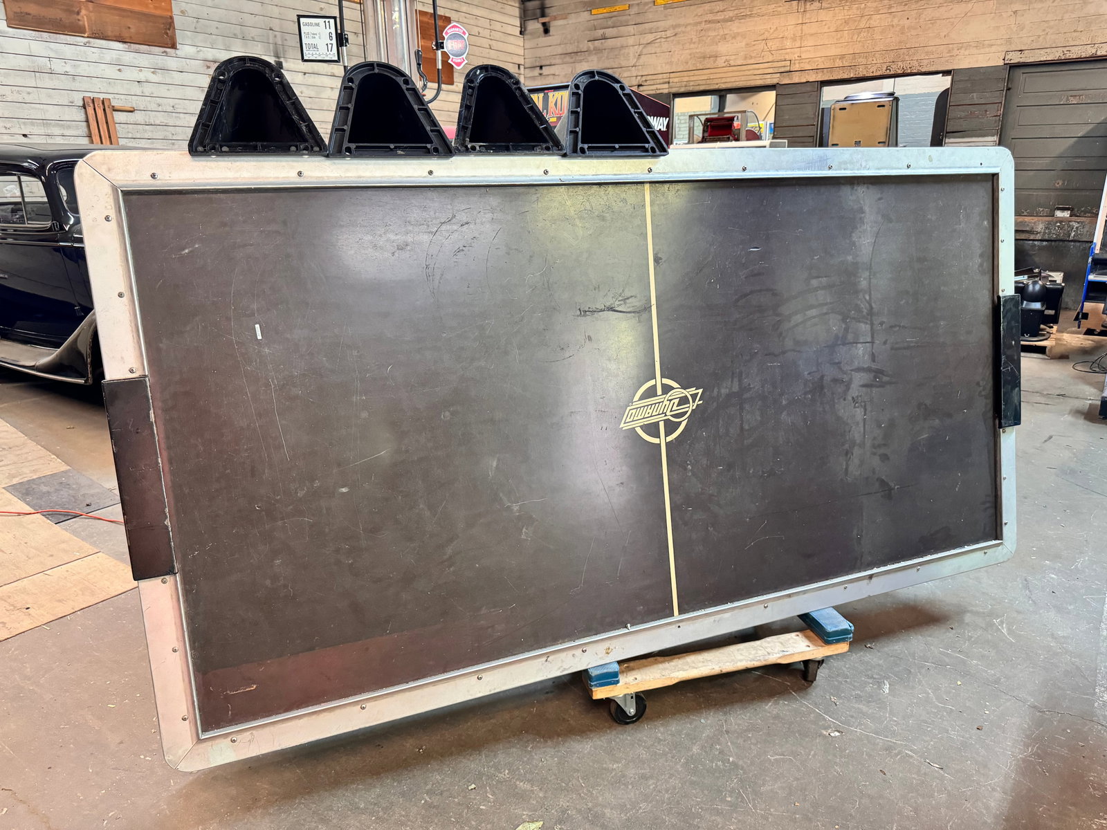 Dyanmo 8ft Air Hockey Table (1 of 1)