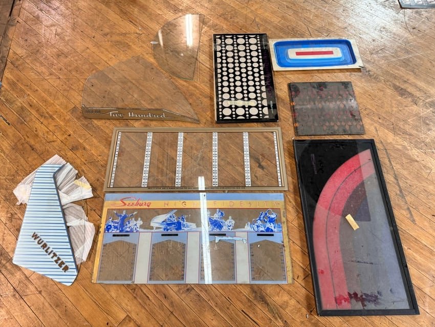Jukebox Glass including Wurlitzer (1 of 1)
