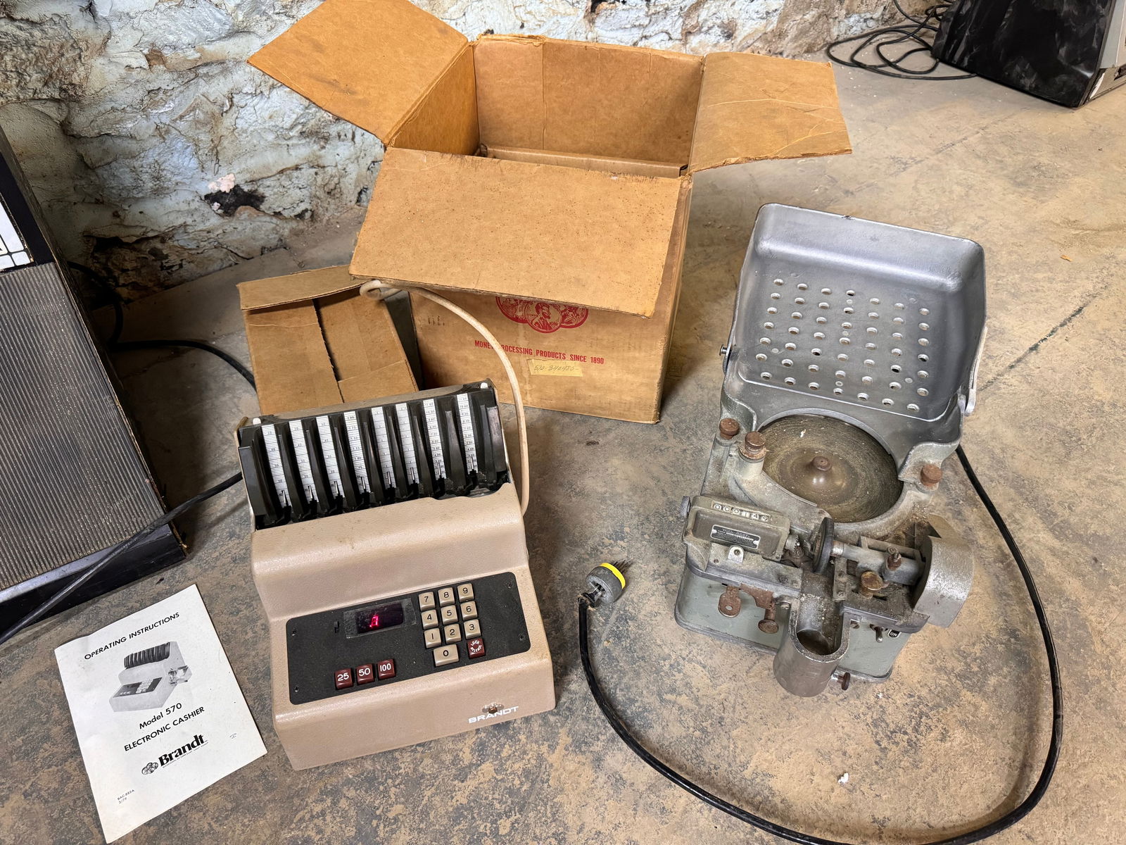 Coin Changers incl. Brandt (1 of 1)