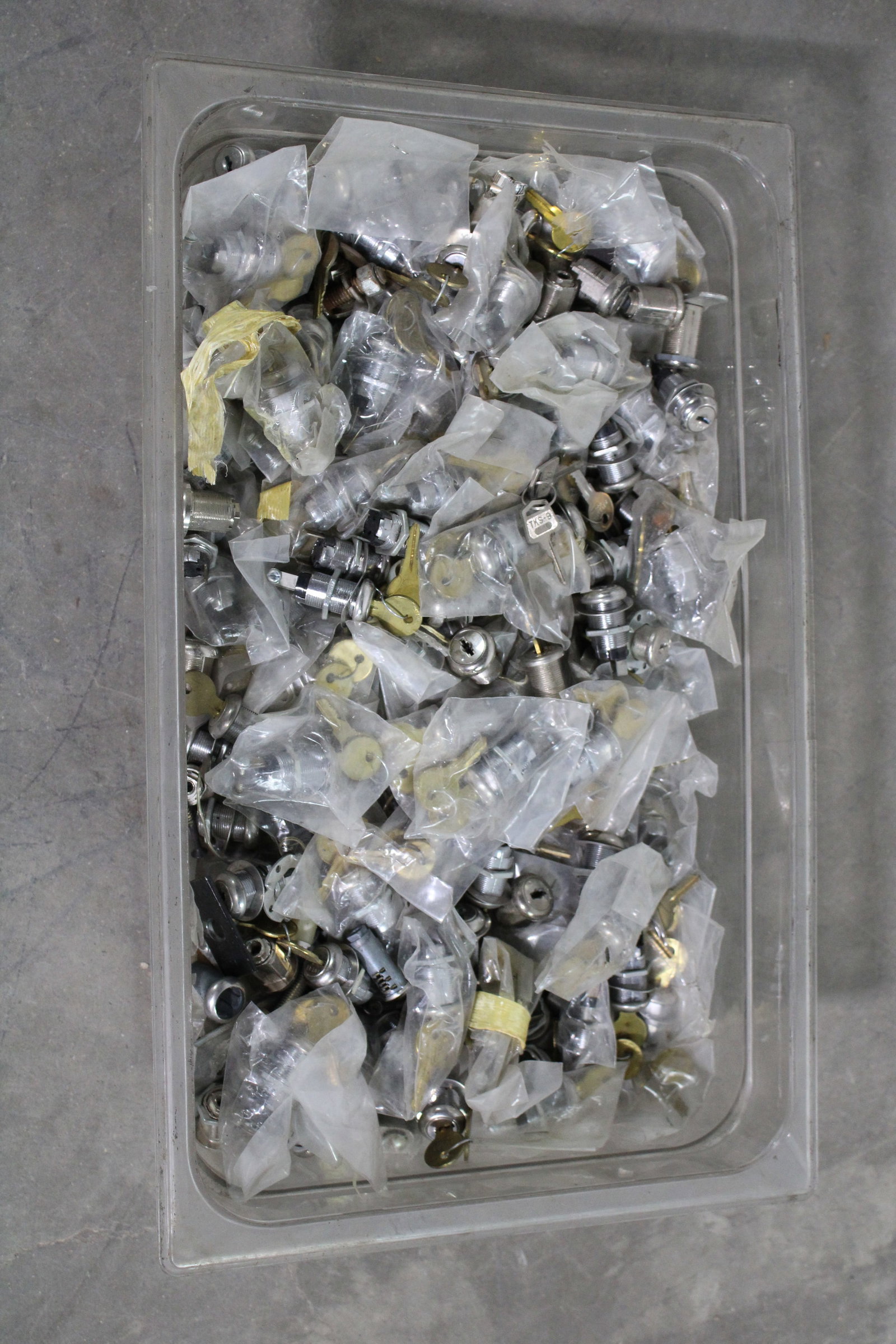 Large Lot of Locks / Keys for Arcade Cabinets (1 of 2)