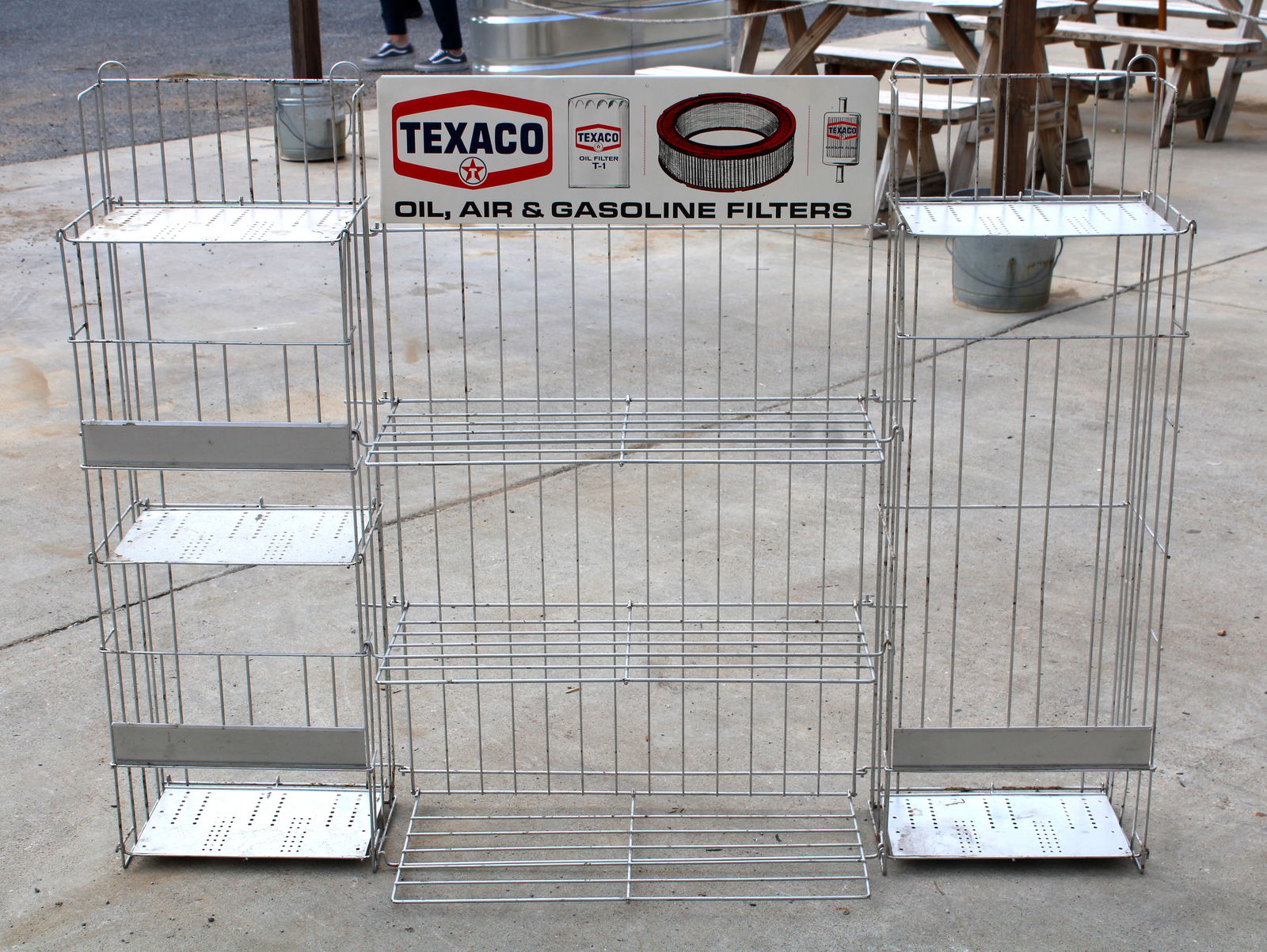 Texaco Oil Display Rack (1 of 2)