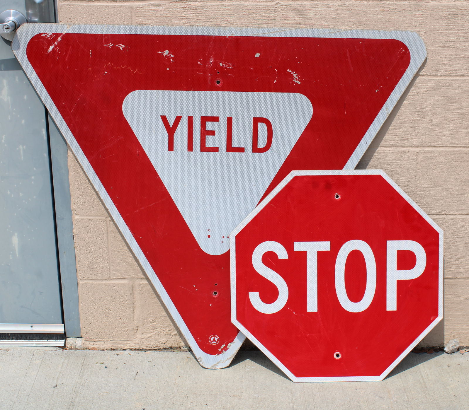 Stop / Yield Street Signs (1 of 1)