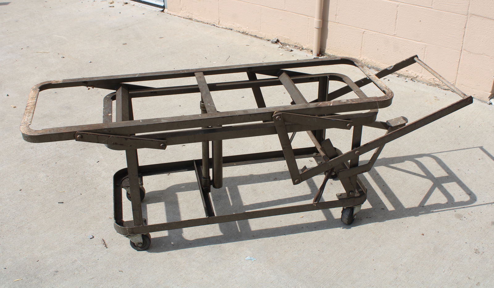 Wico Pinball Dolly (1 of 2)