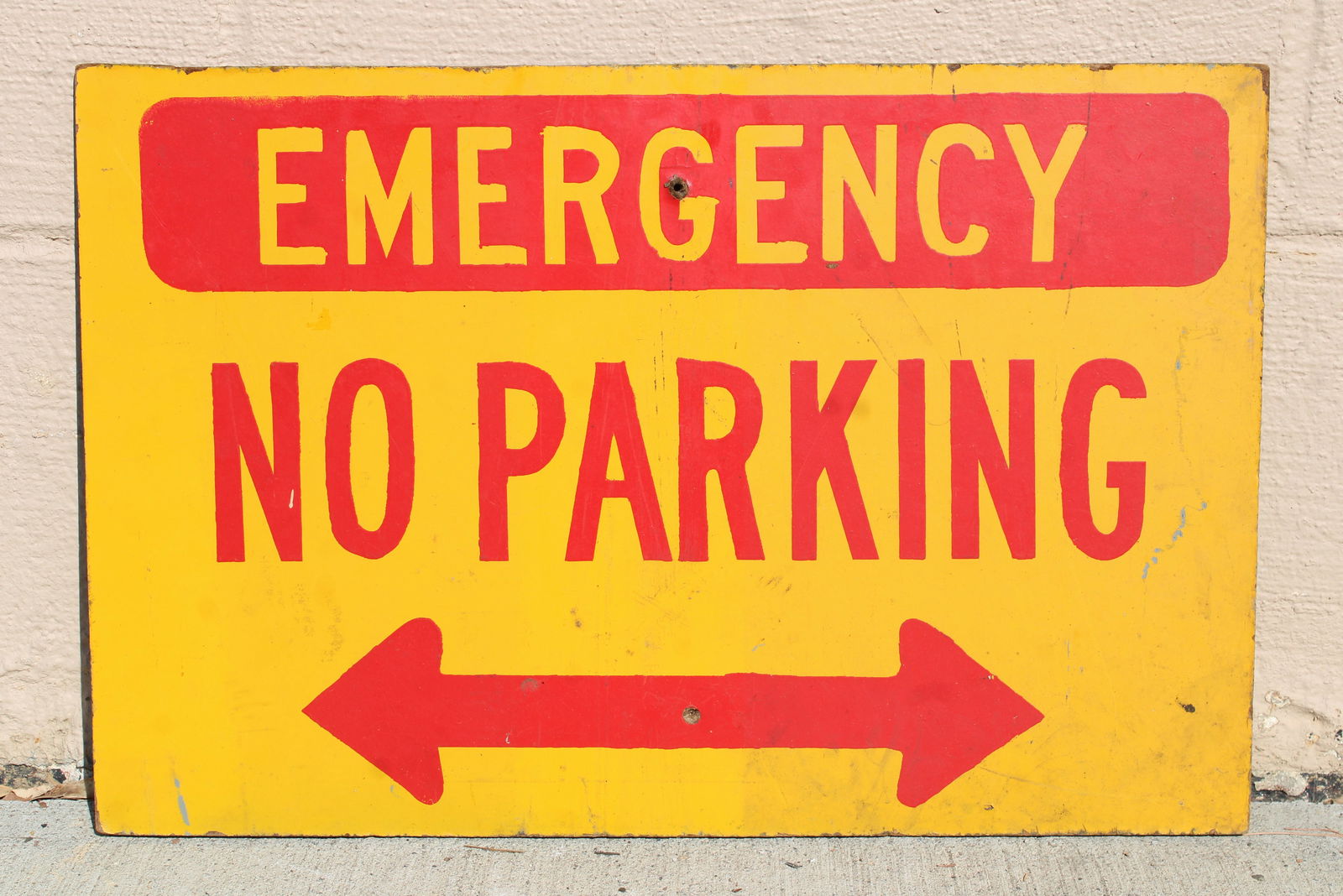 Emergency No Parking Painted Masonite Sign: In-house shipping available. Dimensions: 12 x 18