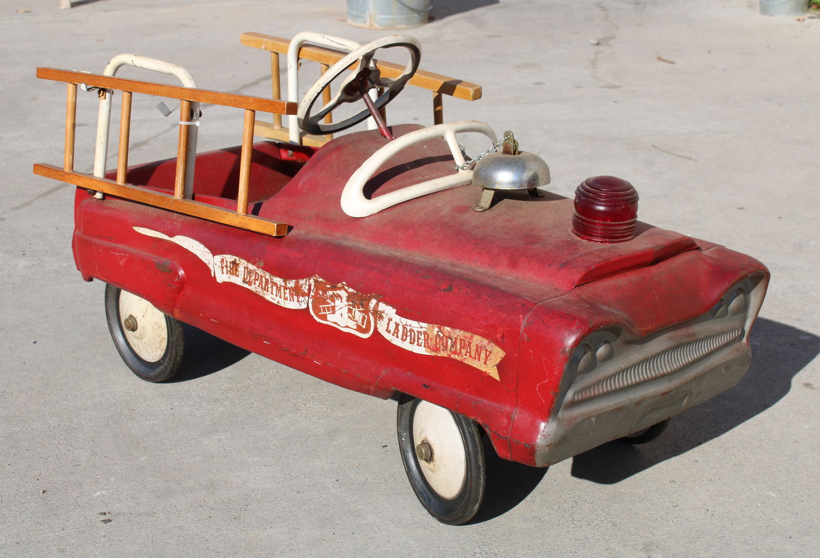 Fire Department Kiddie Pedal Car (1 of 4)