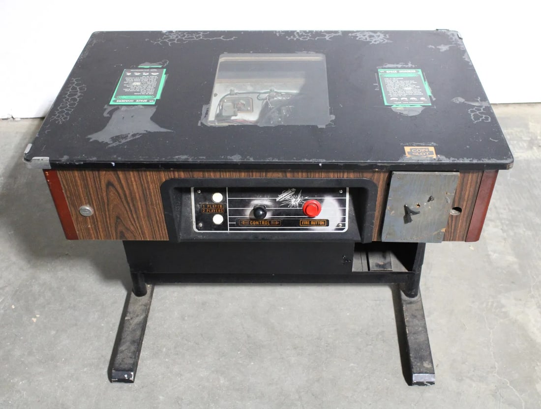 Space Invaders Cocktail Arcade Cabinet (1 of 3)