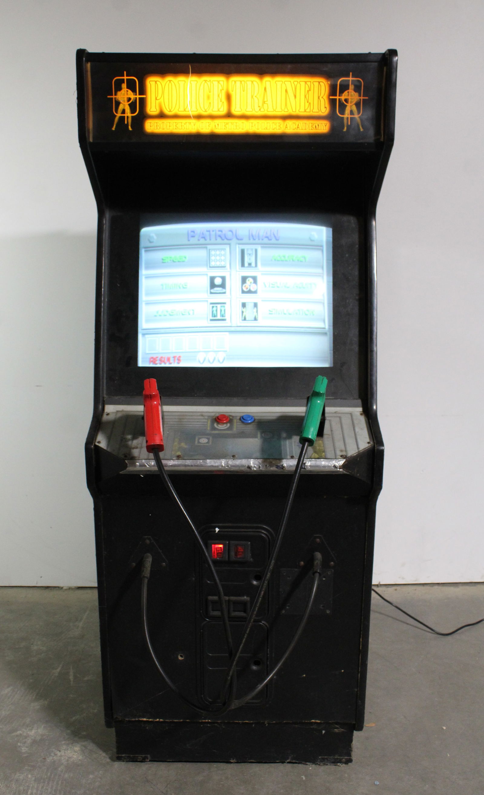 Police Trainer Arcade Game (1 of 4)