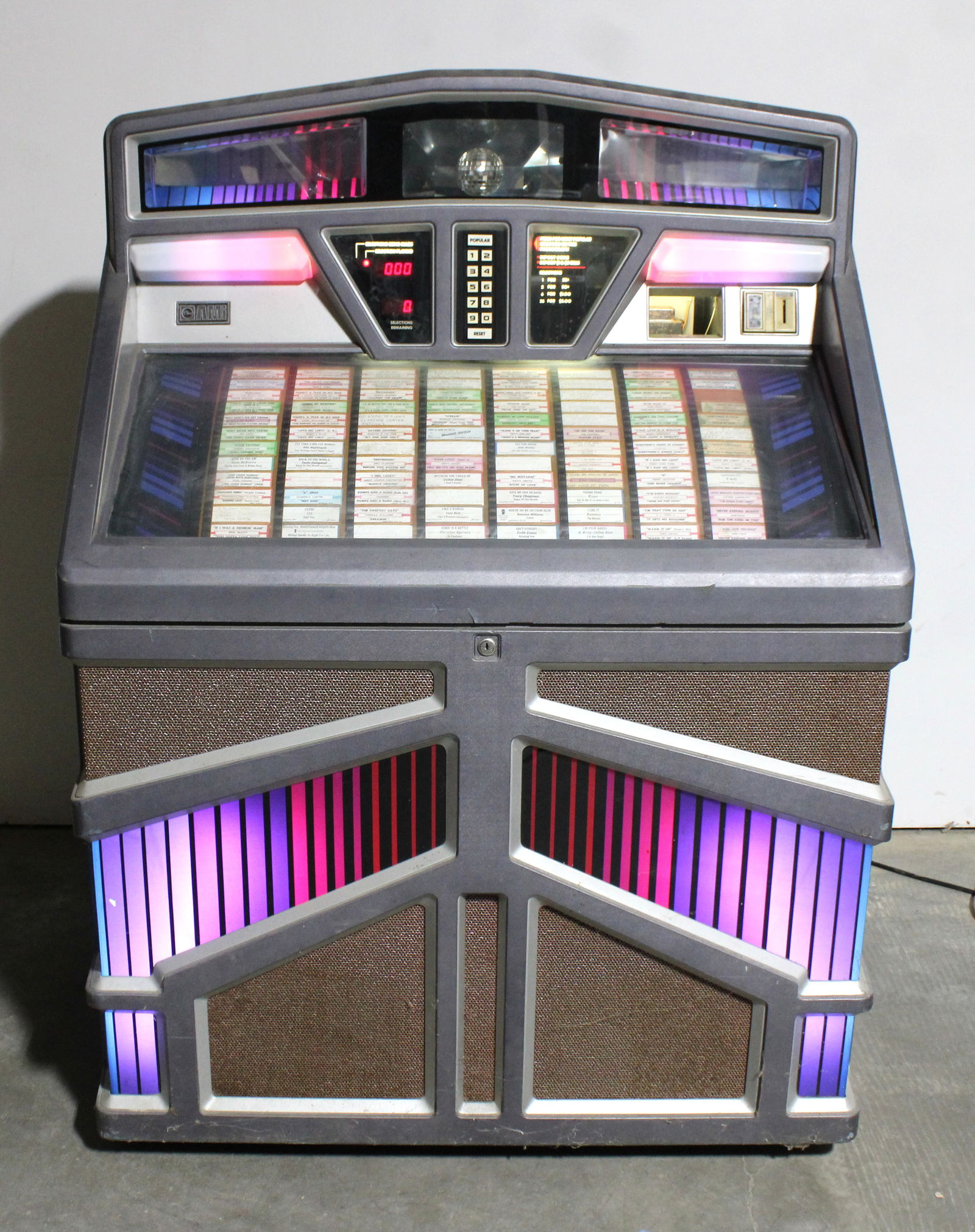 Rowe AMI CD Jukebox (1 of 3)