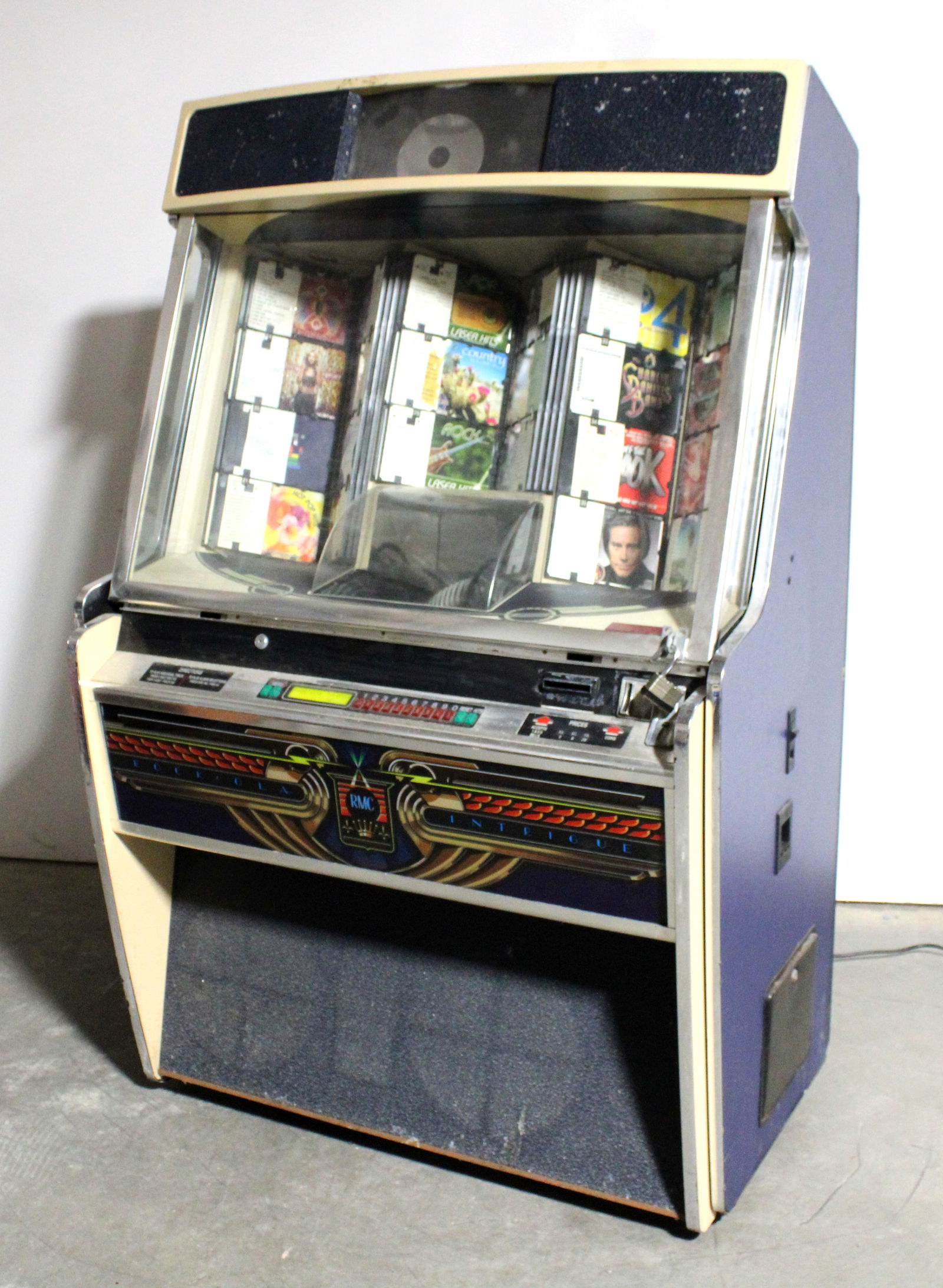 Rockola 8000-X CD Jukebox (1 of 7)