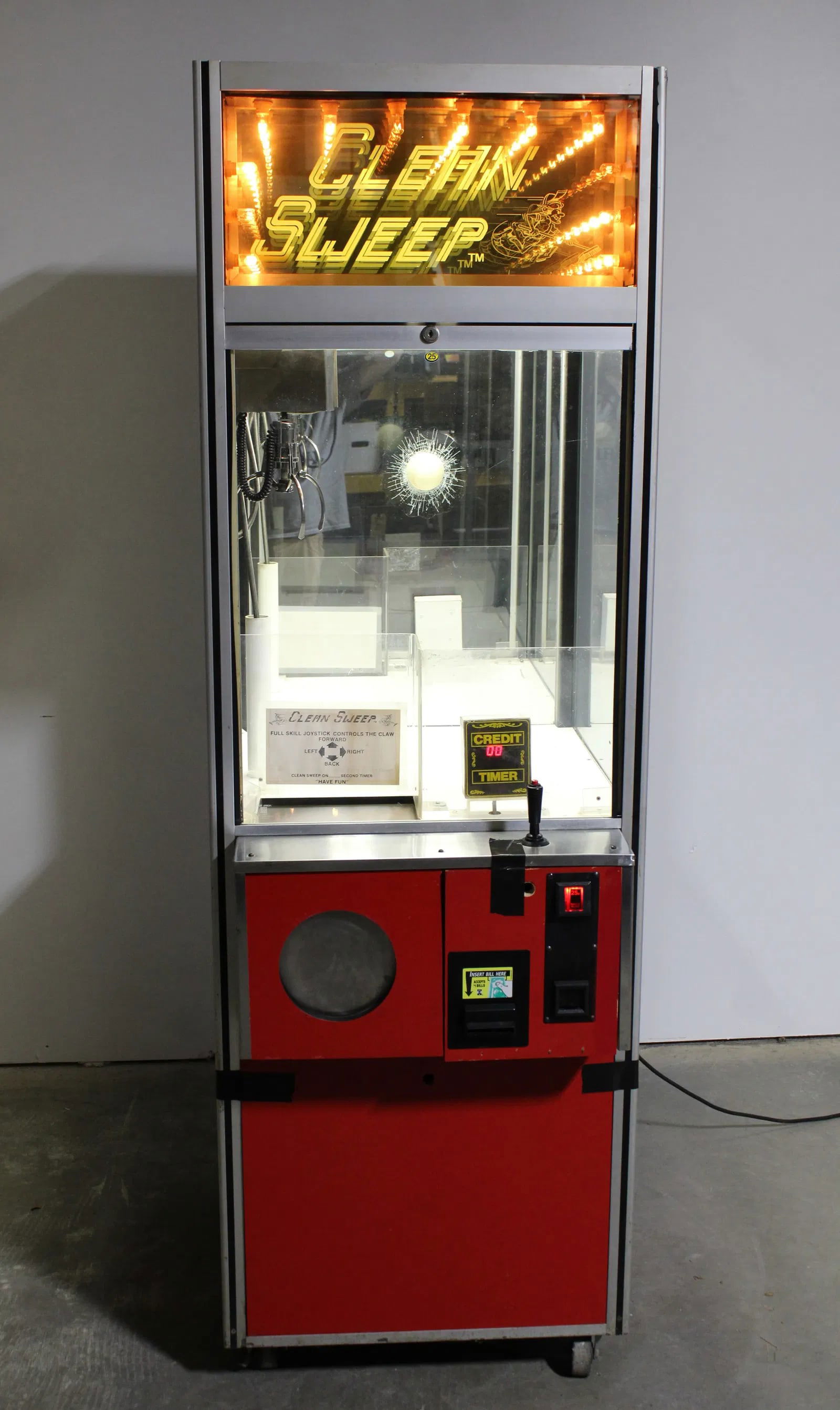 Clean Sweep Redemption Crane Arcade Game (1 of 3)