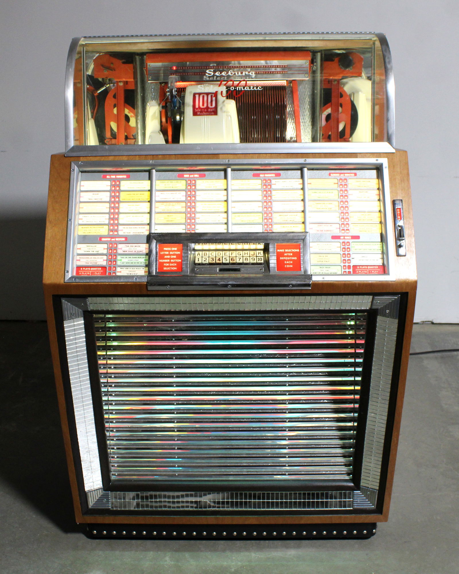 1972 Seeburg Model Esx100 H5 Jukebox