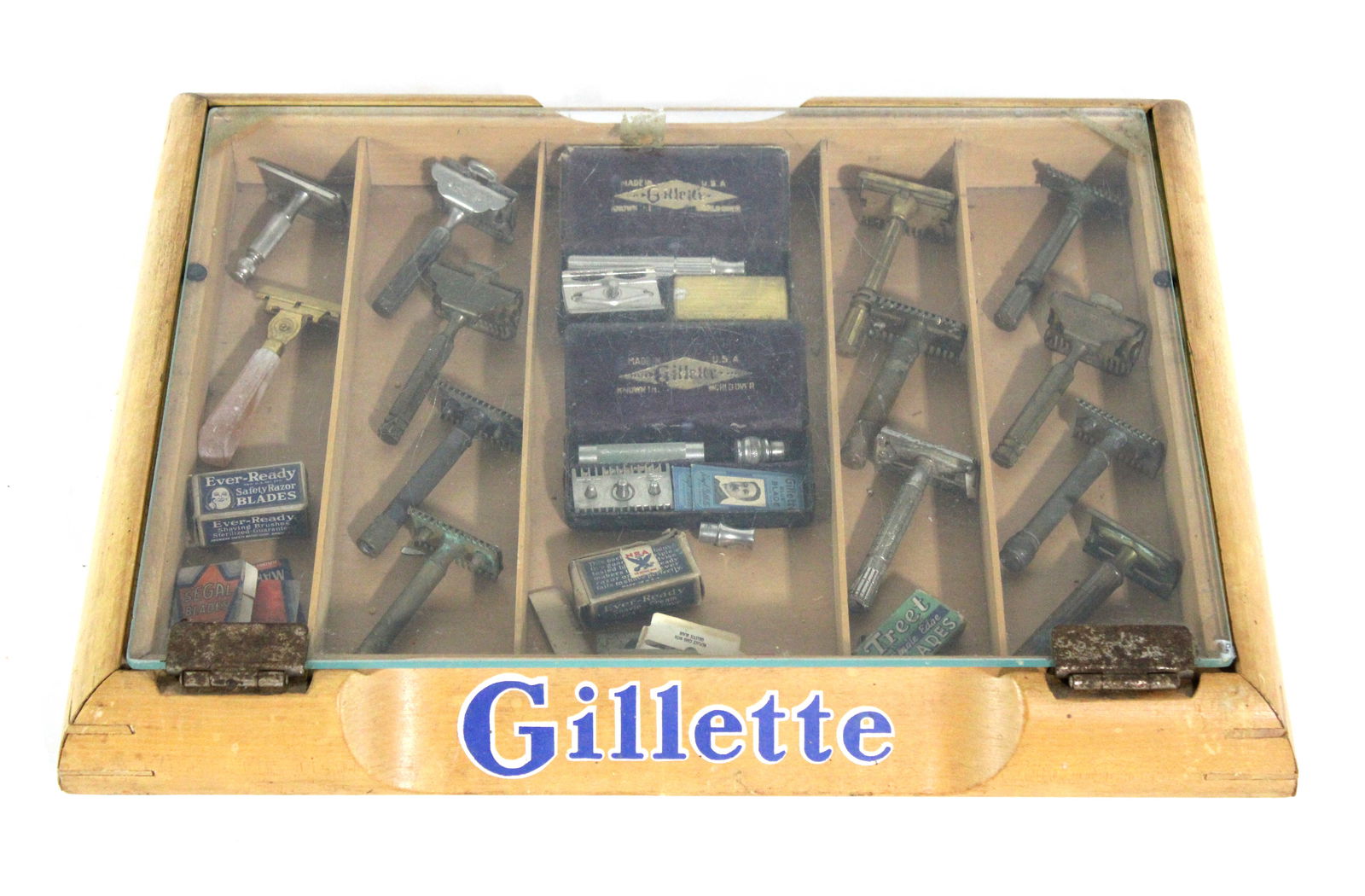 Gillette Display Case with Razors and Blades (1 of 2)