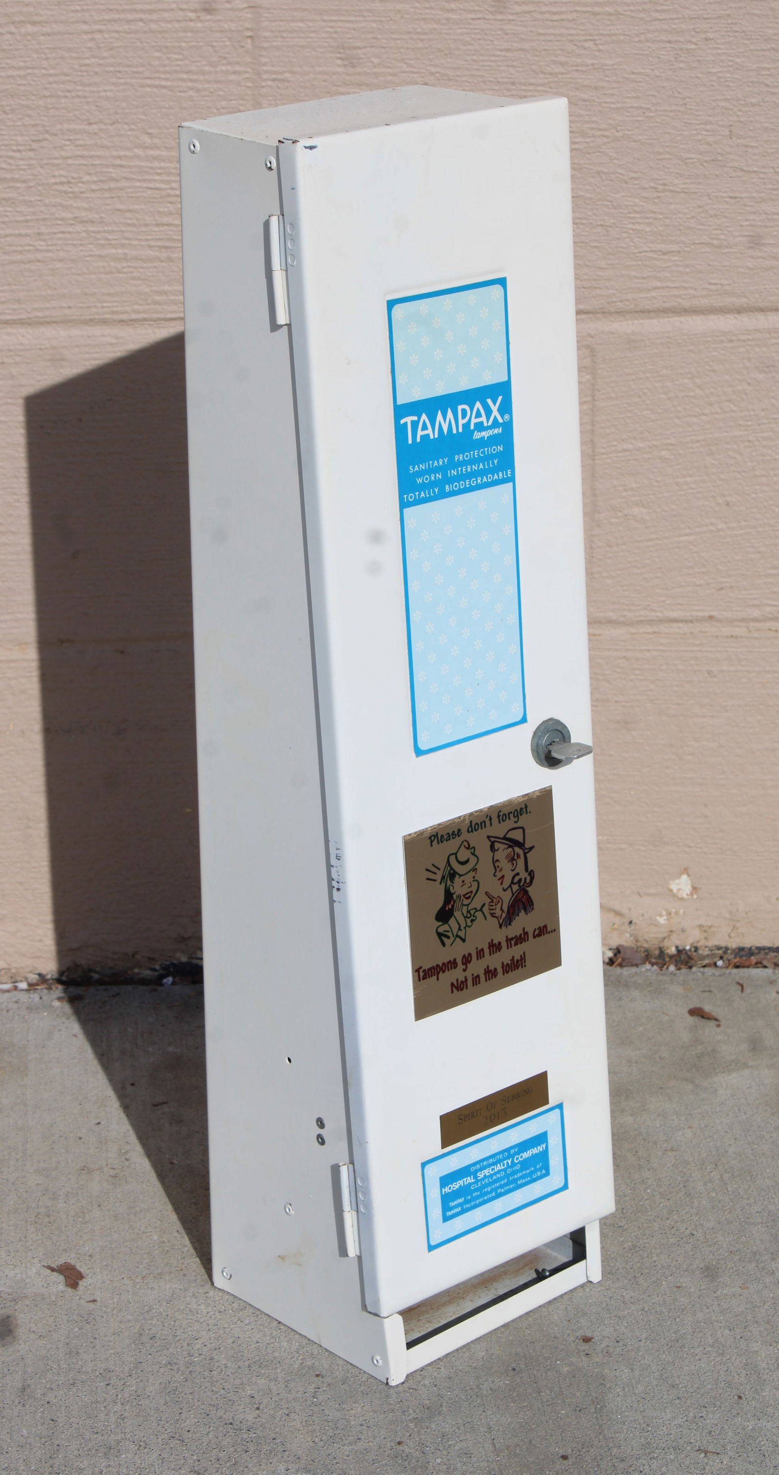 Coin Op Wall Dispenser (1 of 2)