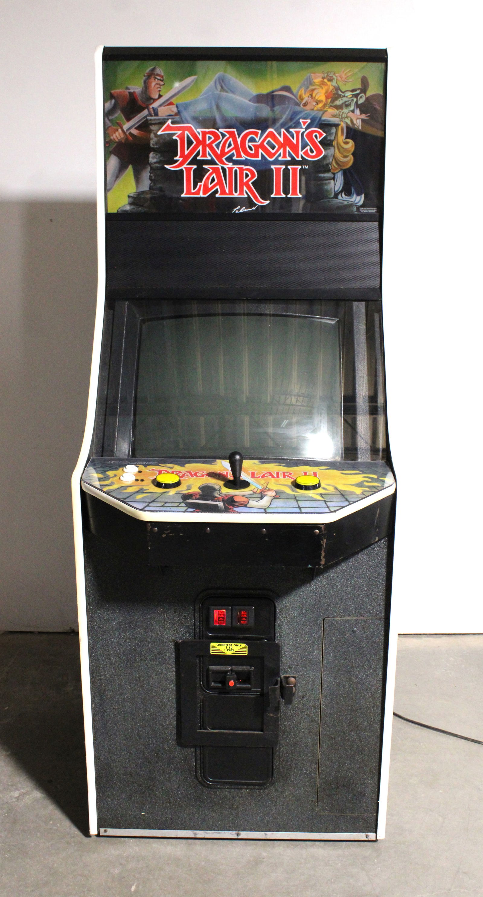 Dragon's Lair II Multicade Arcade Game with New Side Art, incl. Space Ace (1 of 6)