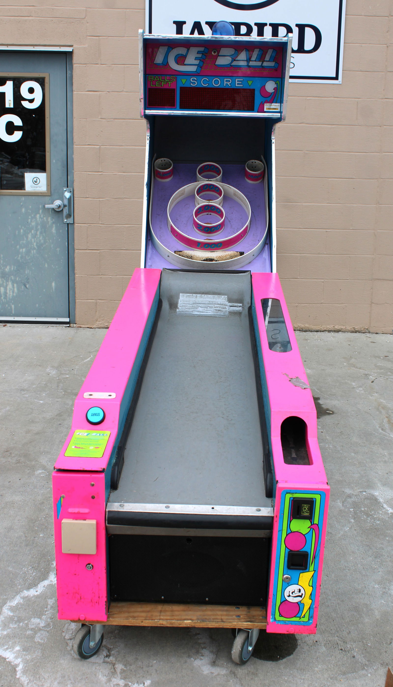 Ice Ball Skeeball Arcade Game With 7ft Lane (1 of 8)