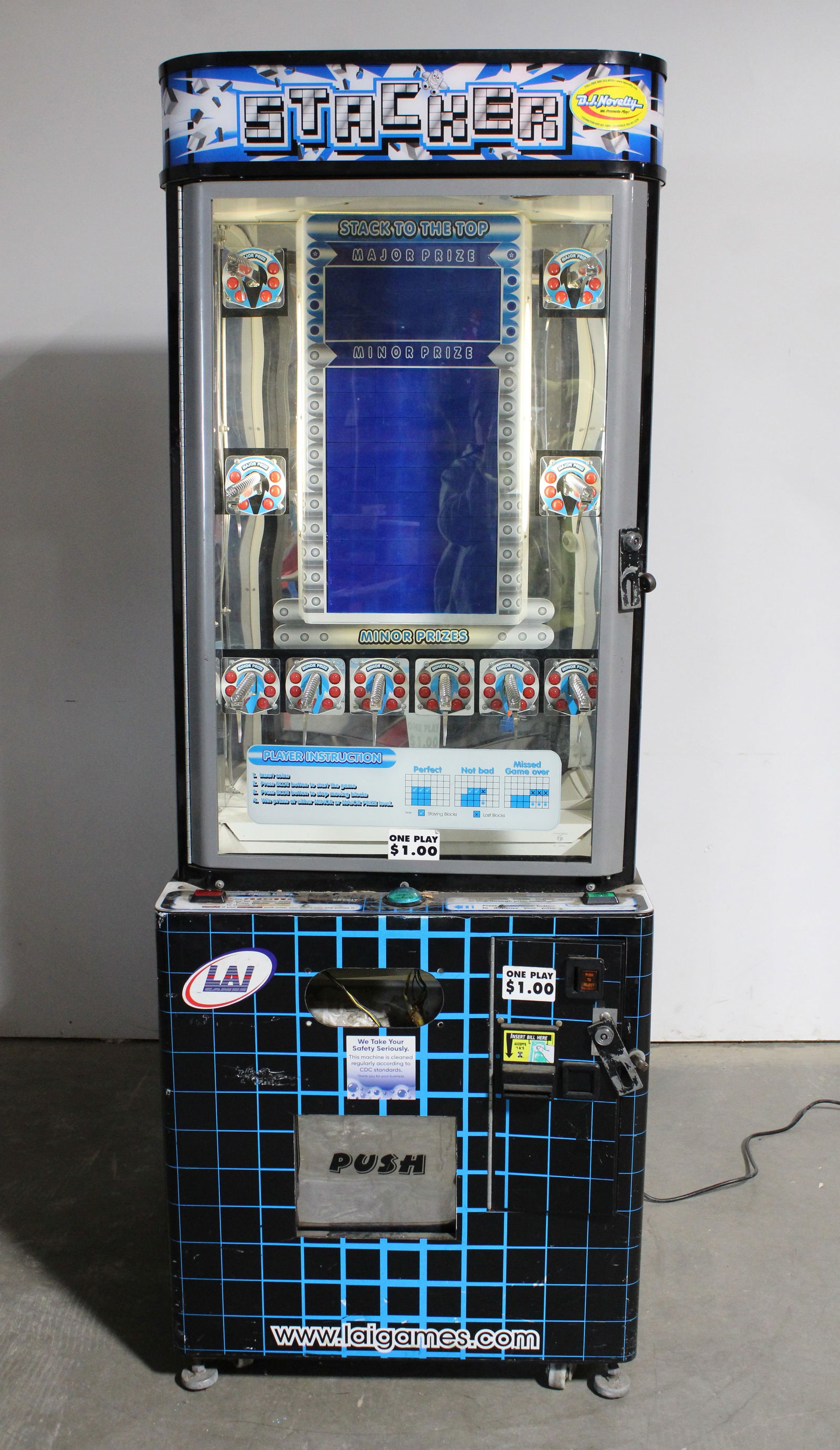 LAI Stacker Prize Arcade Game (1 of 5)