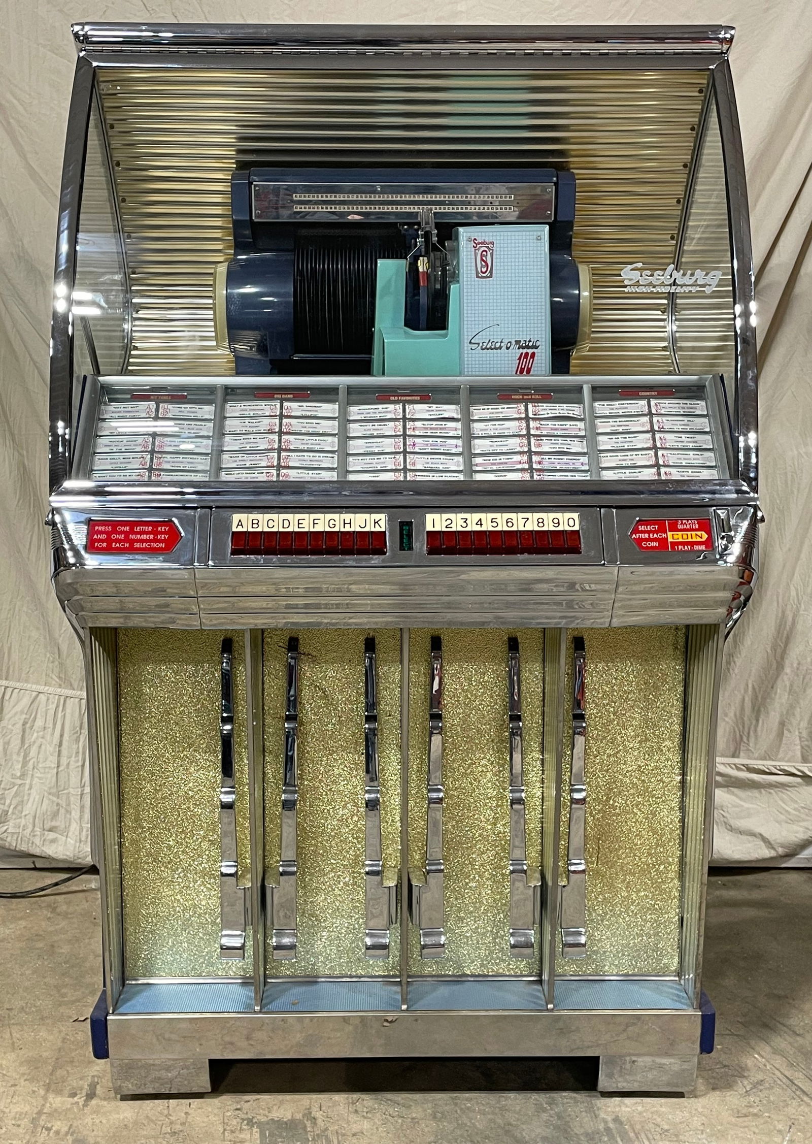 Seeburg Model R Coin Operated Jukebox *Remote Pickup* (1 of 10)