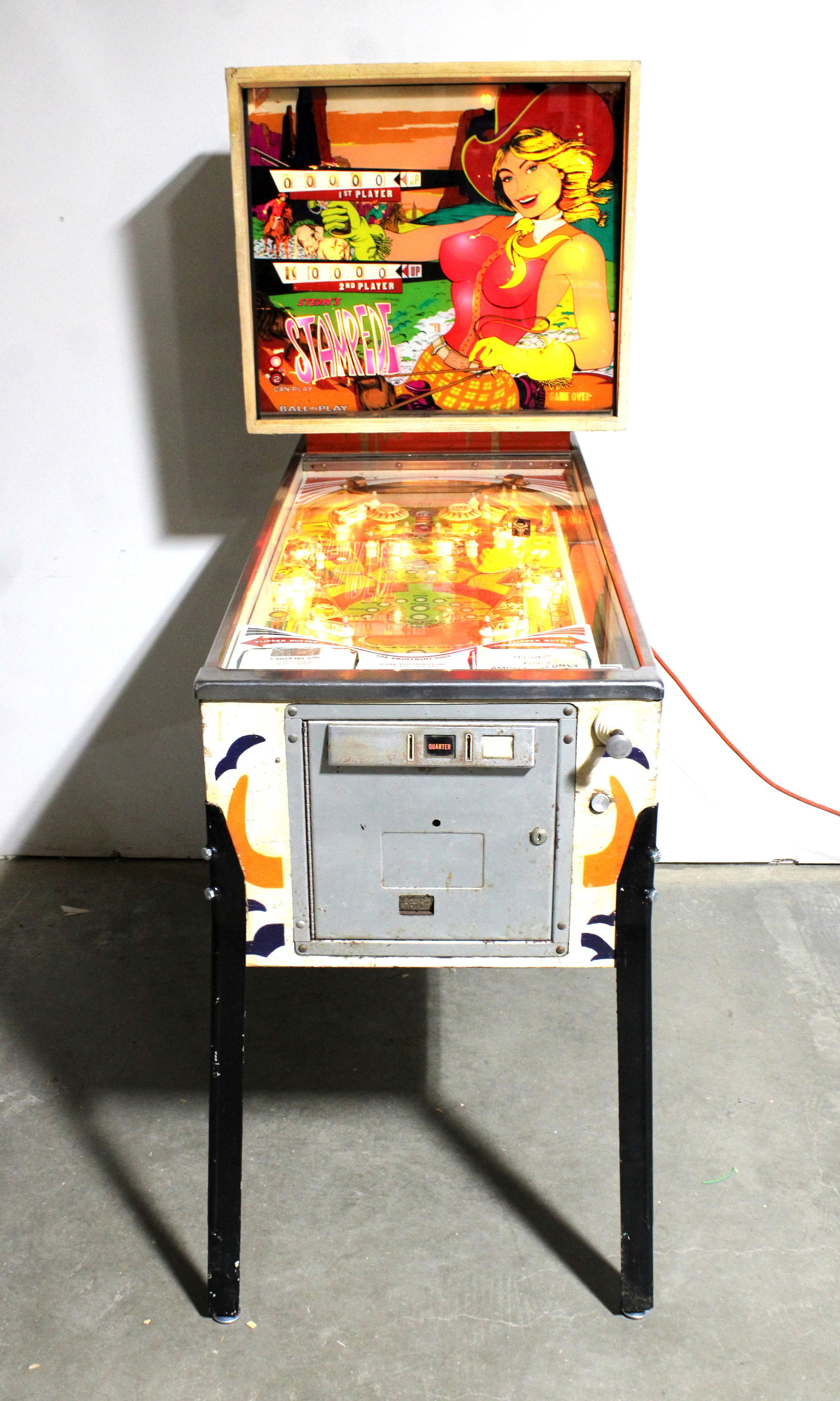 Stern Stampede Pinball Machine (1 of 10)