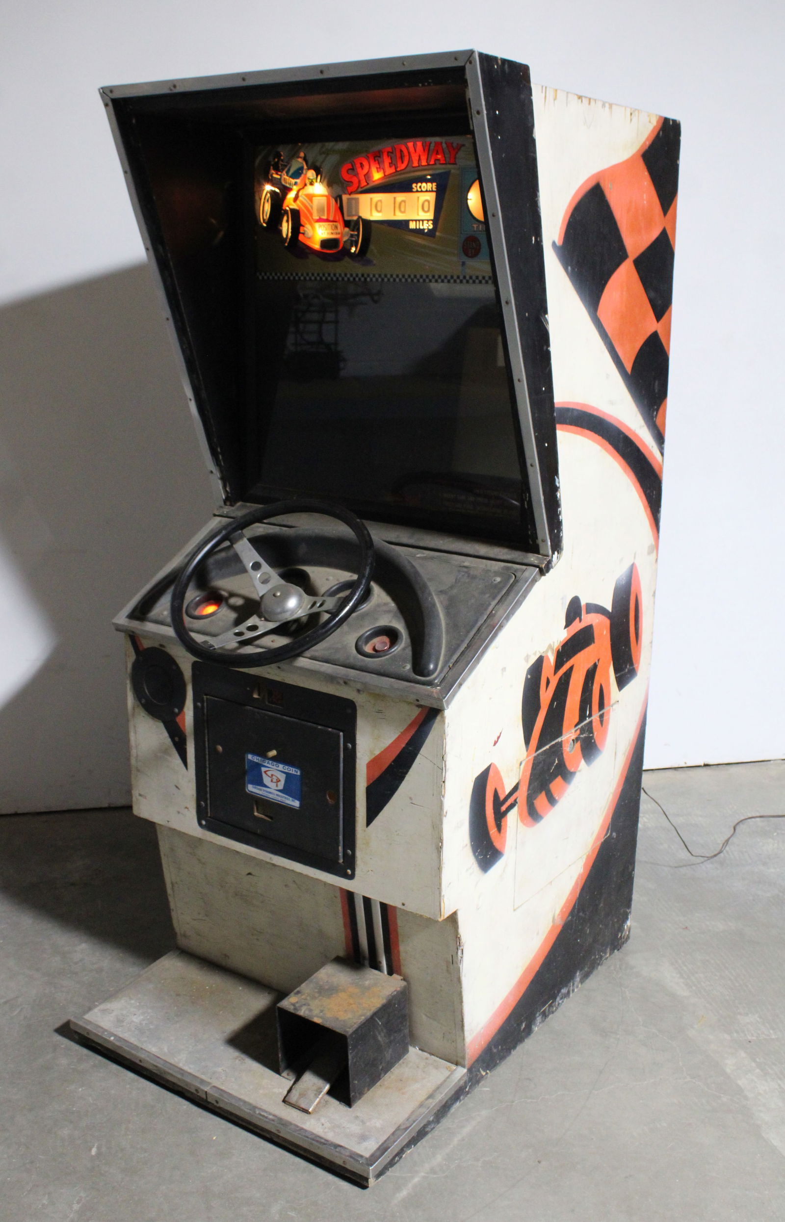 Chicago Coin Speedway Arcade Game (1 of 3)