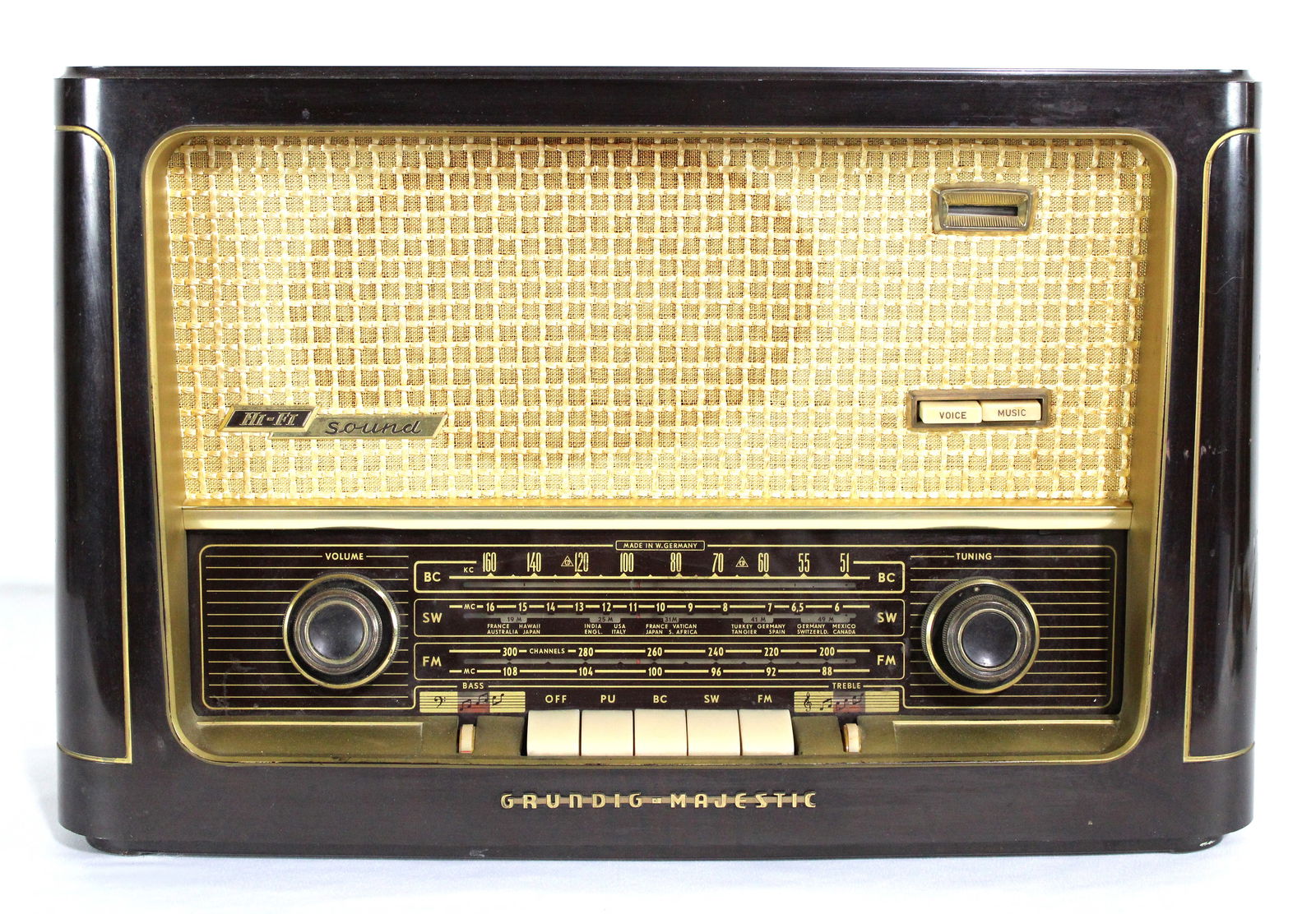 1958 Grundig Majestic Radio Model 1070 (1 of 3)