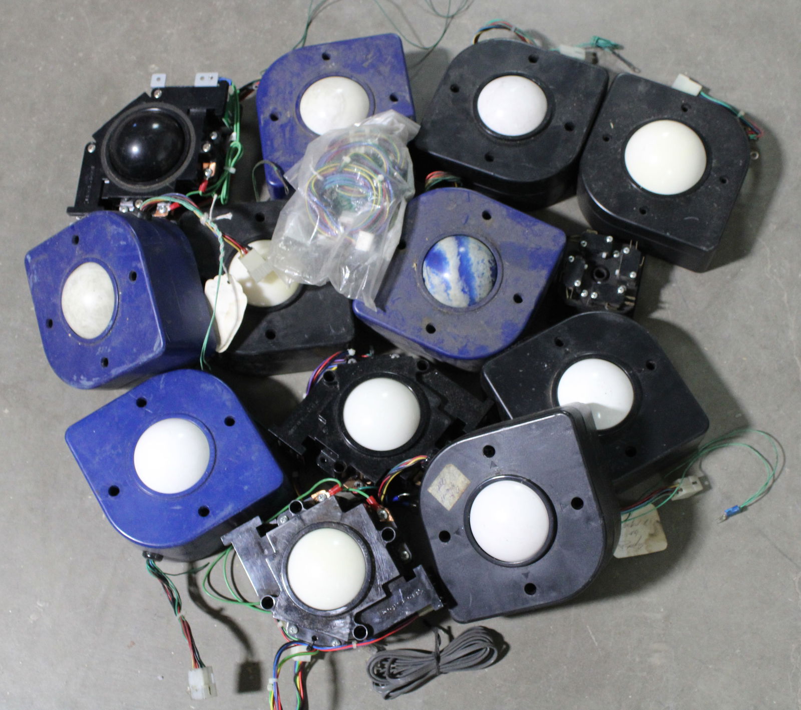 Lot of Track Balls for Arcades (1 of 1)