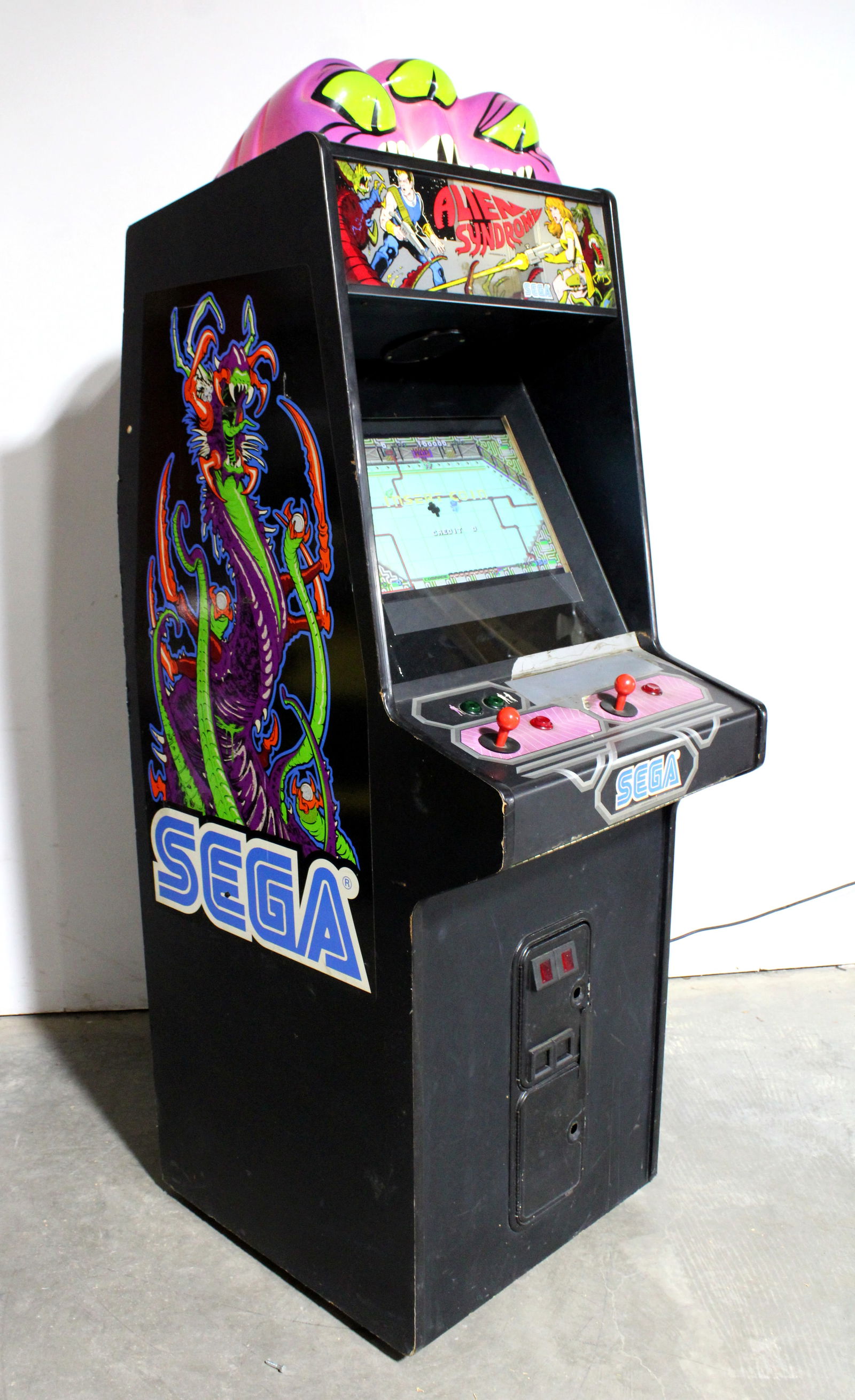 Sega Alien Syndrome Arcade (1 of 3)