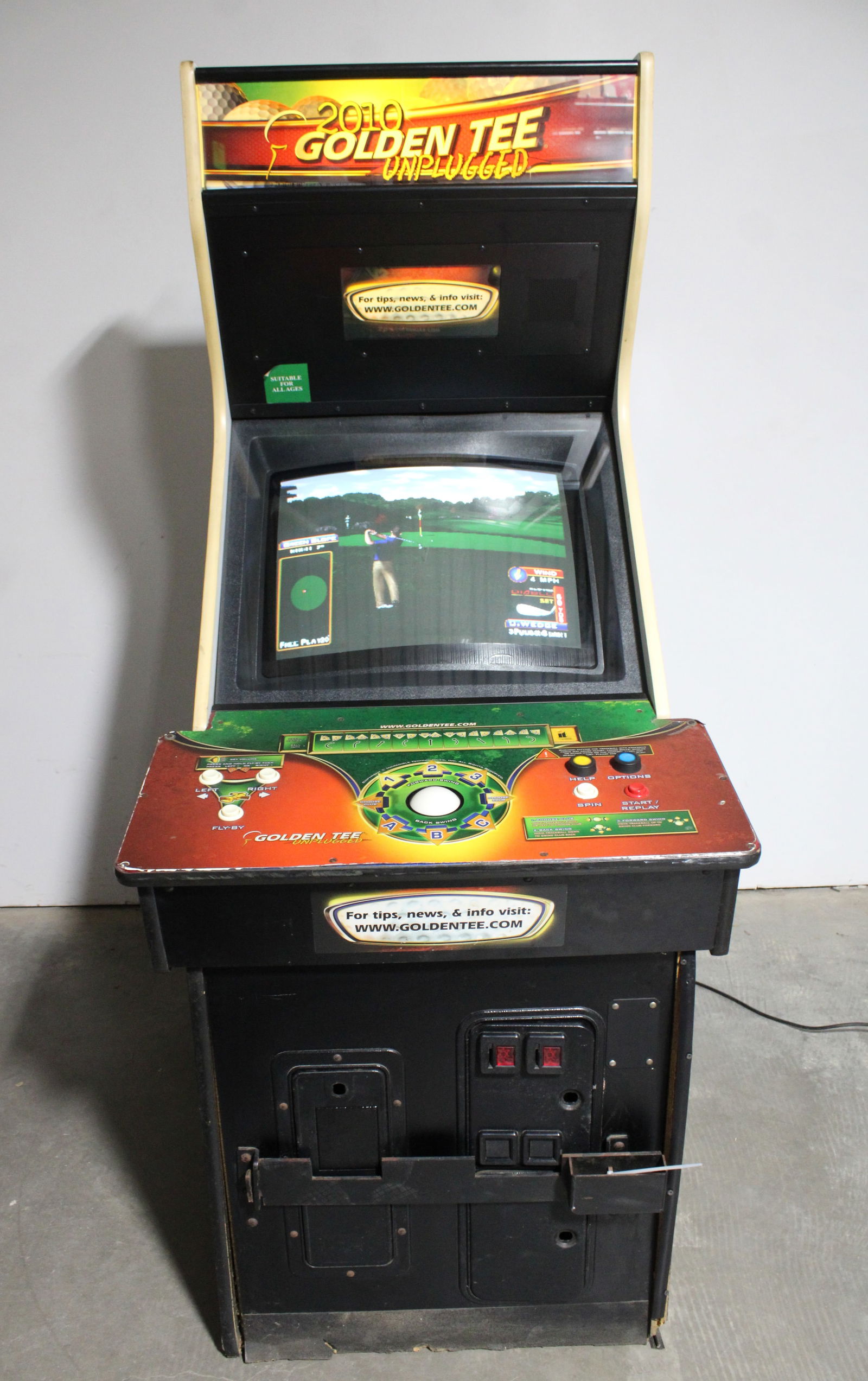 IT Golden Tee 2010 Golf Arcade Game (1 of 4)