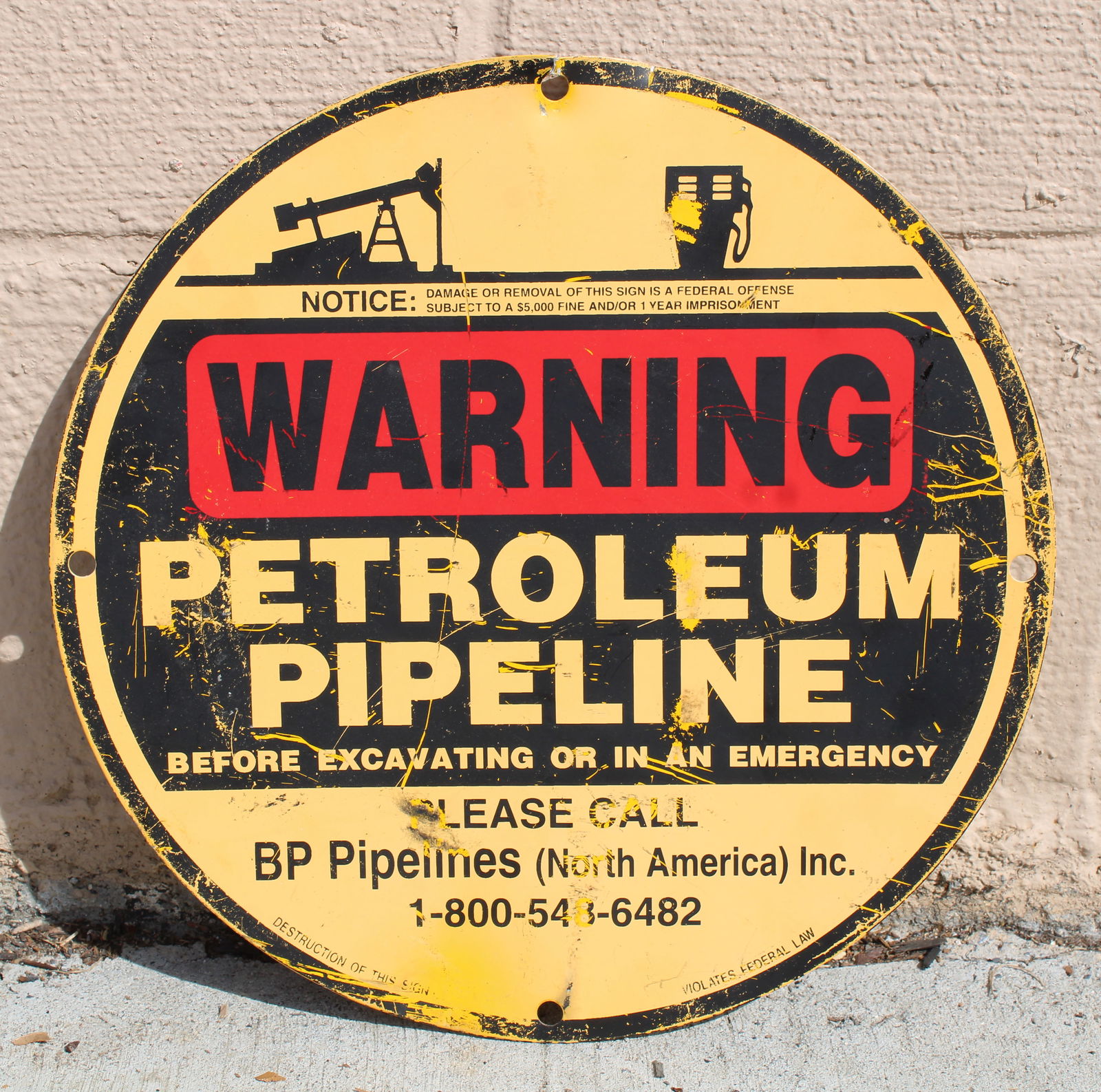 Petroleum Pipeline Warning Sign (1 of 1)