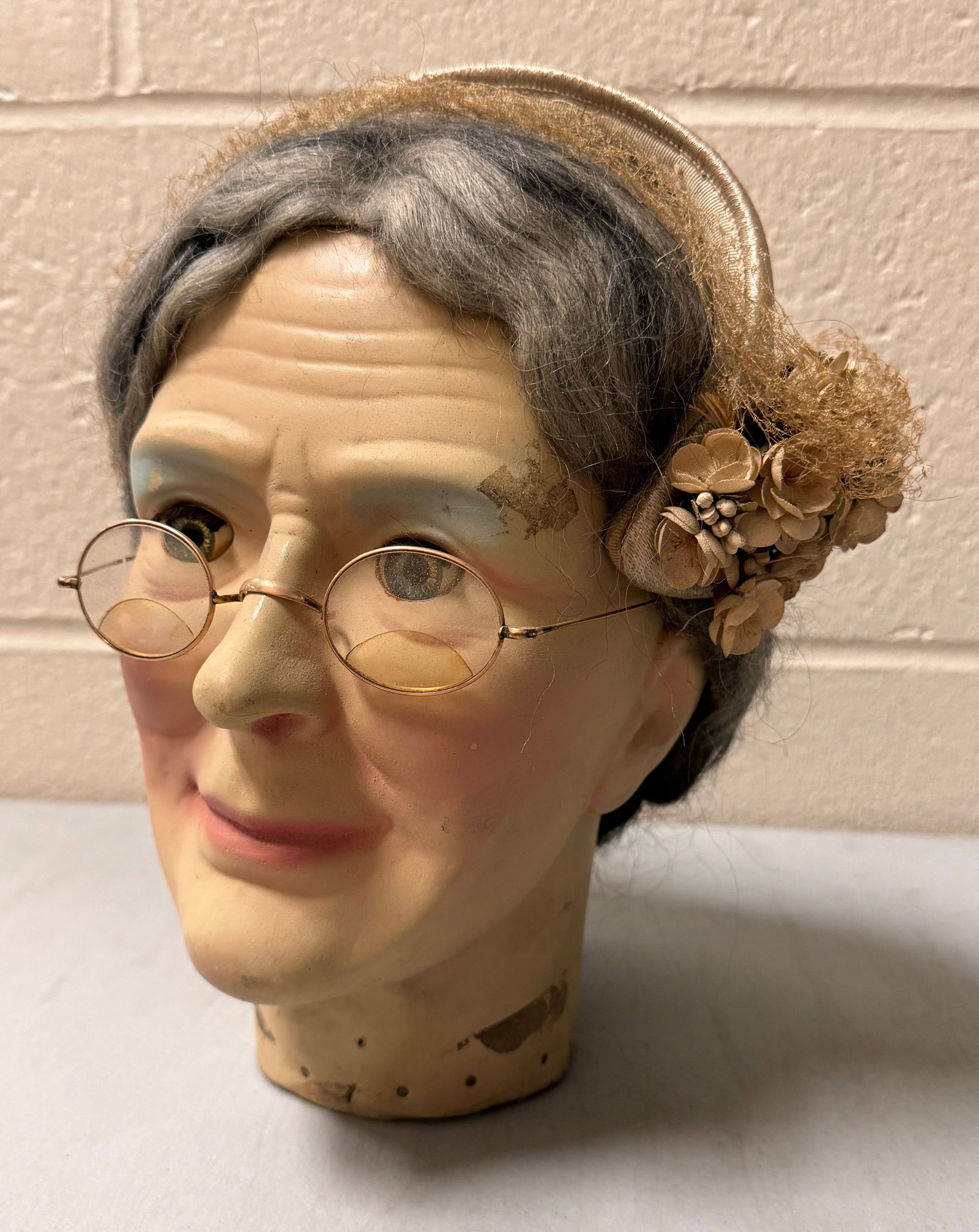 Mike Munves Grandma Coin Op Fortune Teller Head (1 of 3)