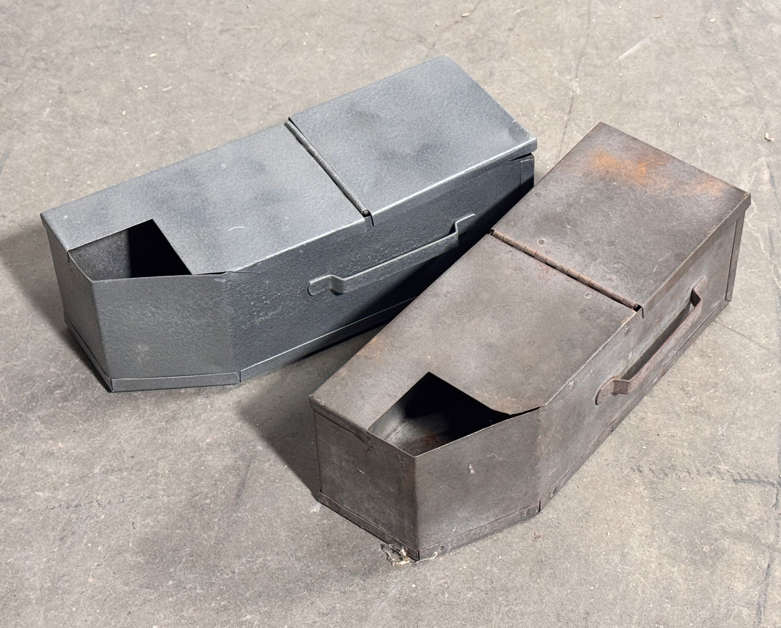 Early Coin Op Arcade / Woodrail Pinball Coin Boxes (1 of 1)