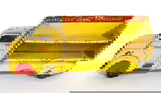 Marx Coca Cola Toy Truck: In-house shipping available. Dimensions: 6 x 13 x 5