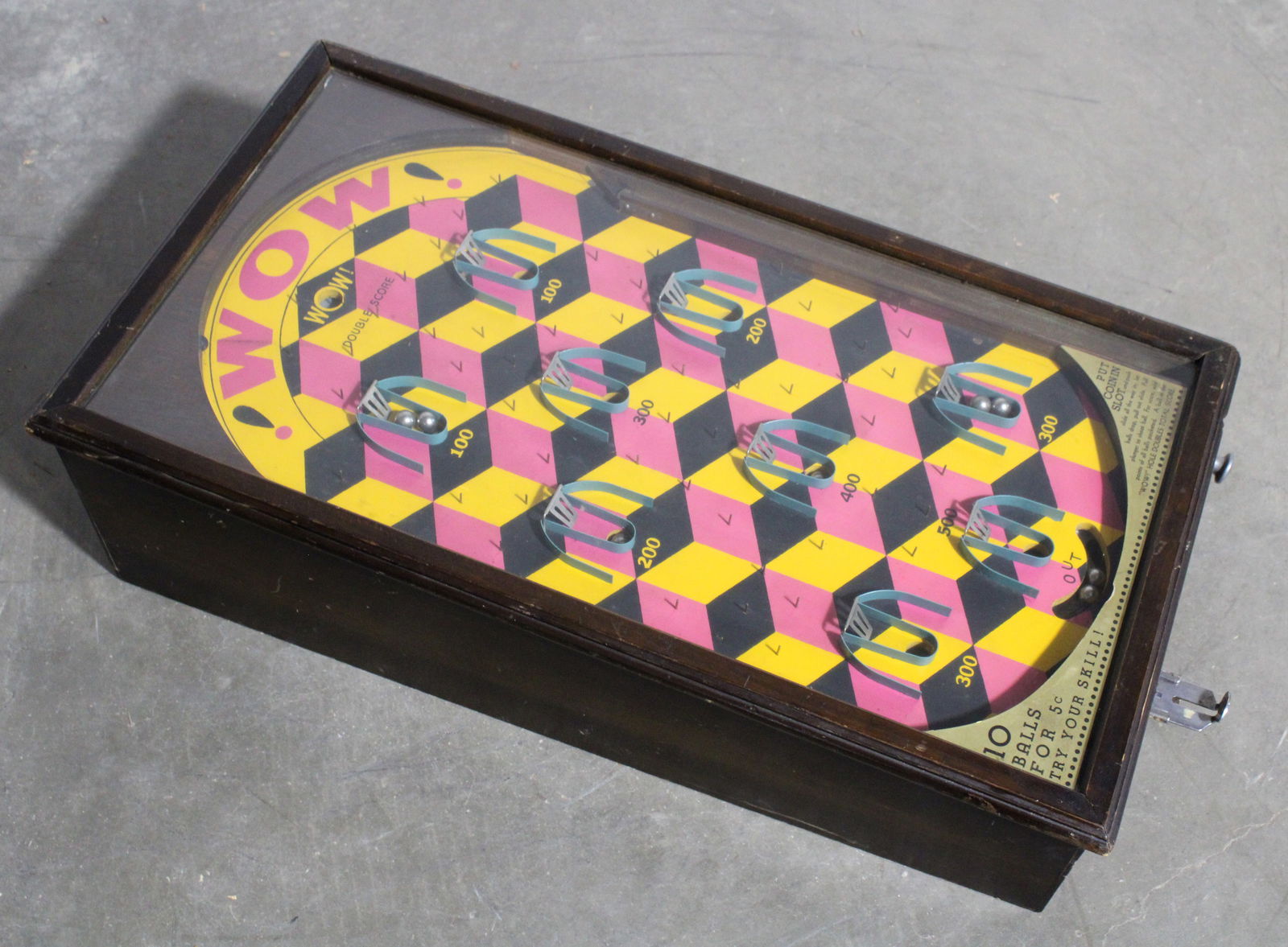 Mills Novelty WOW! Tabletop Pinball Machine (1 of 4)