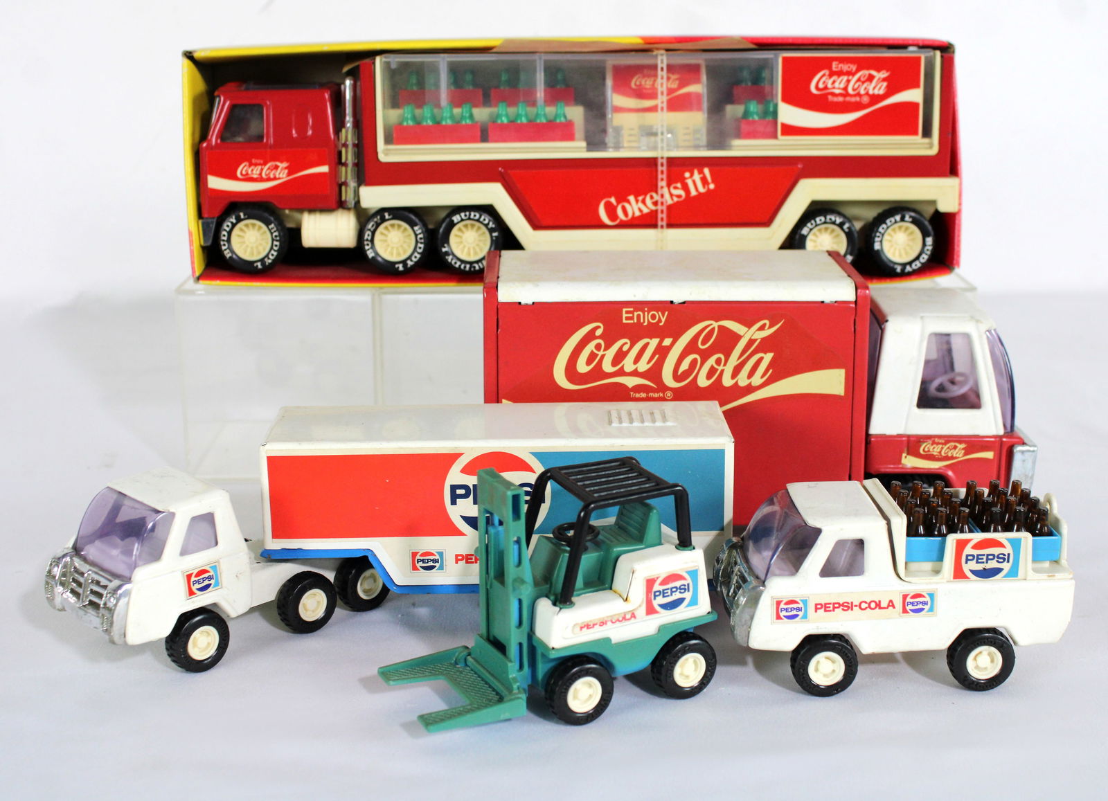 Buddy L Coke / Pepsi Trucks (1 of 1)