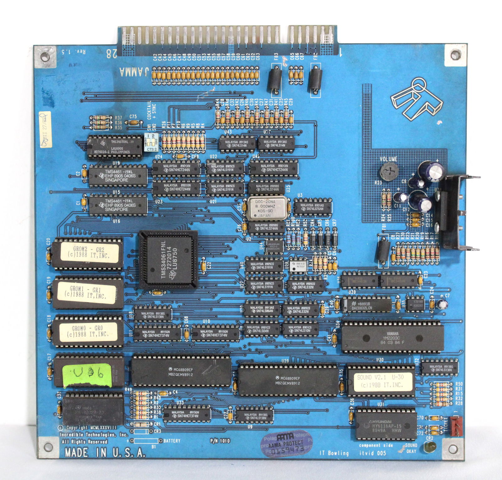 IT Bowling Arcade Game Board (1 of 1)