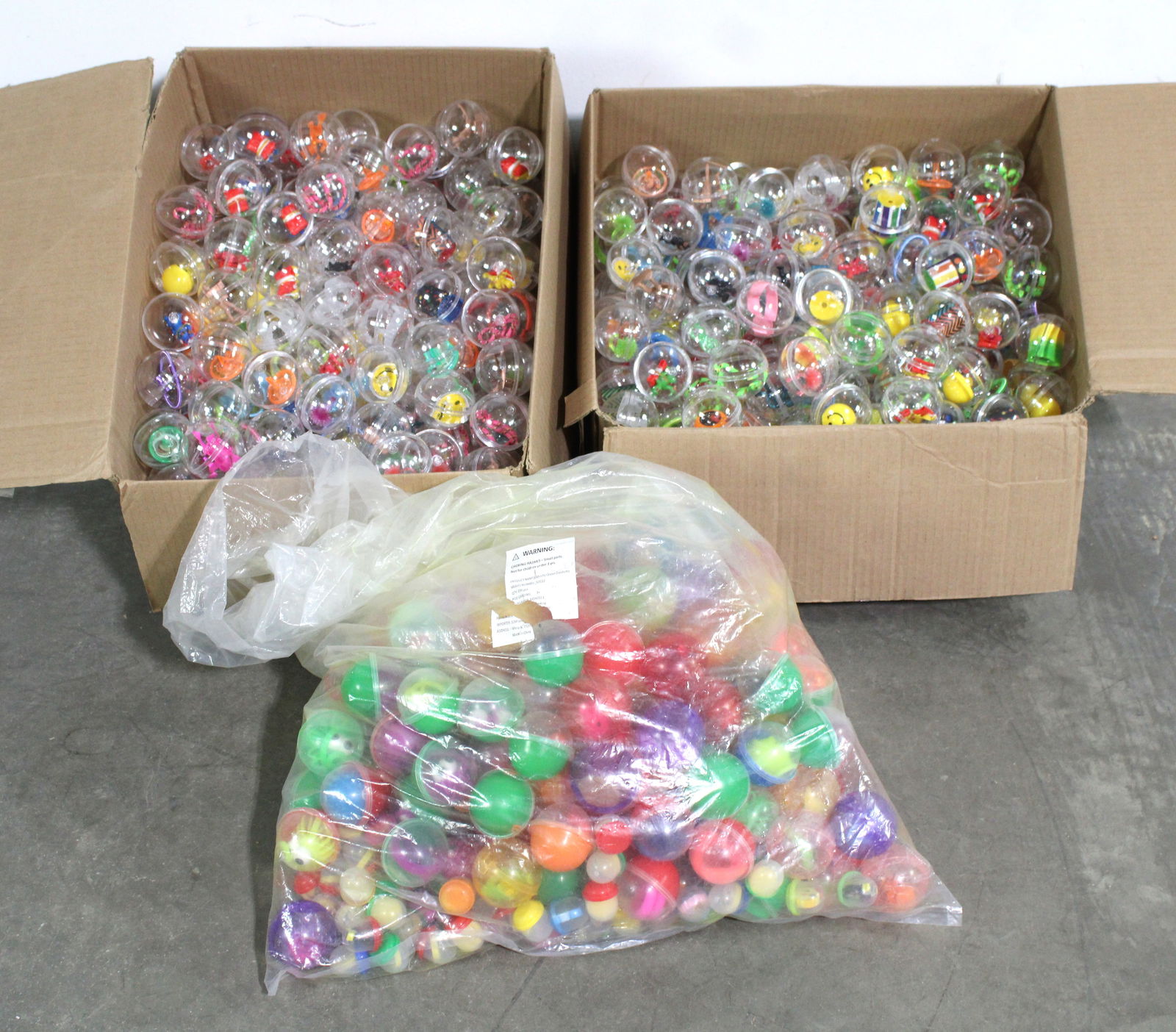 Vending Machine Prizes and Capsules, Lot 2 (1 of 3)